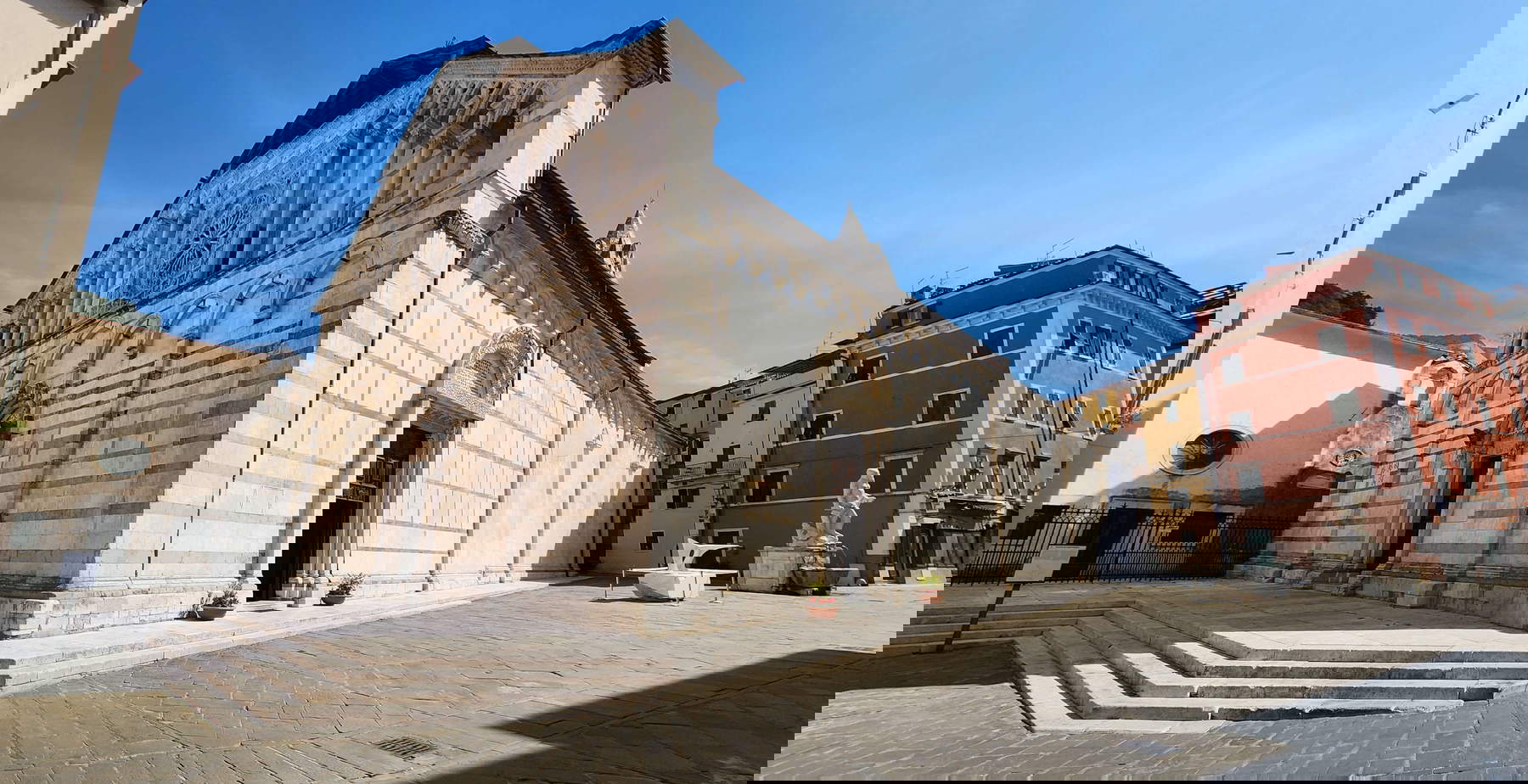 Der Dom von Carrara. Foto: Finestre sull'Arte