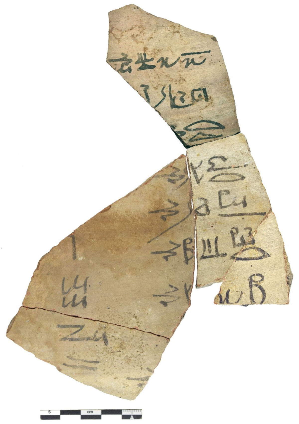 Ostraka. Photo: Ministry of Tourism and Antiquities