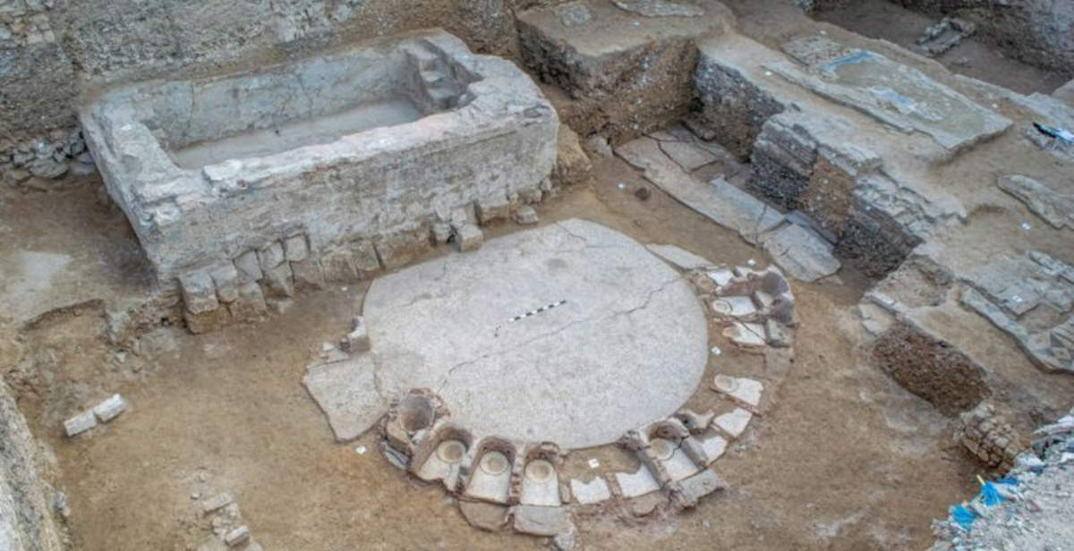 Alejandría, surgió una villa romana con mosaicos, un baño público y estatuas de mármol