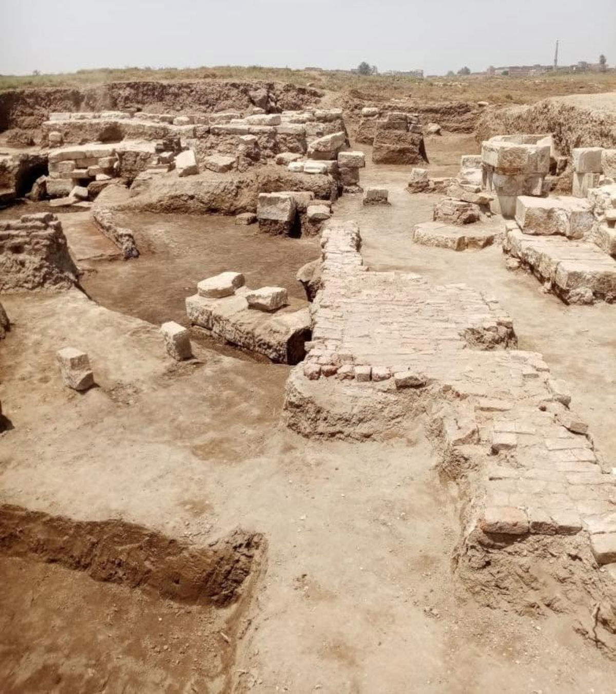 Findings in Ihnasya el-Medina. Photo: Ministry of Tourism and Antiquities