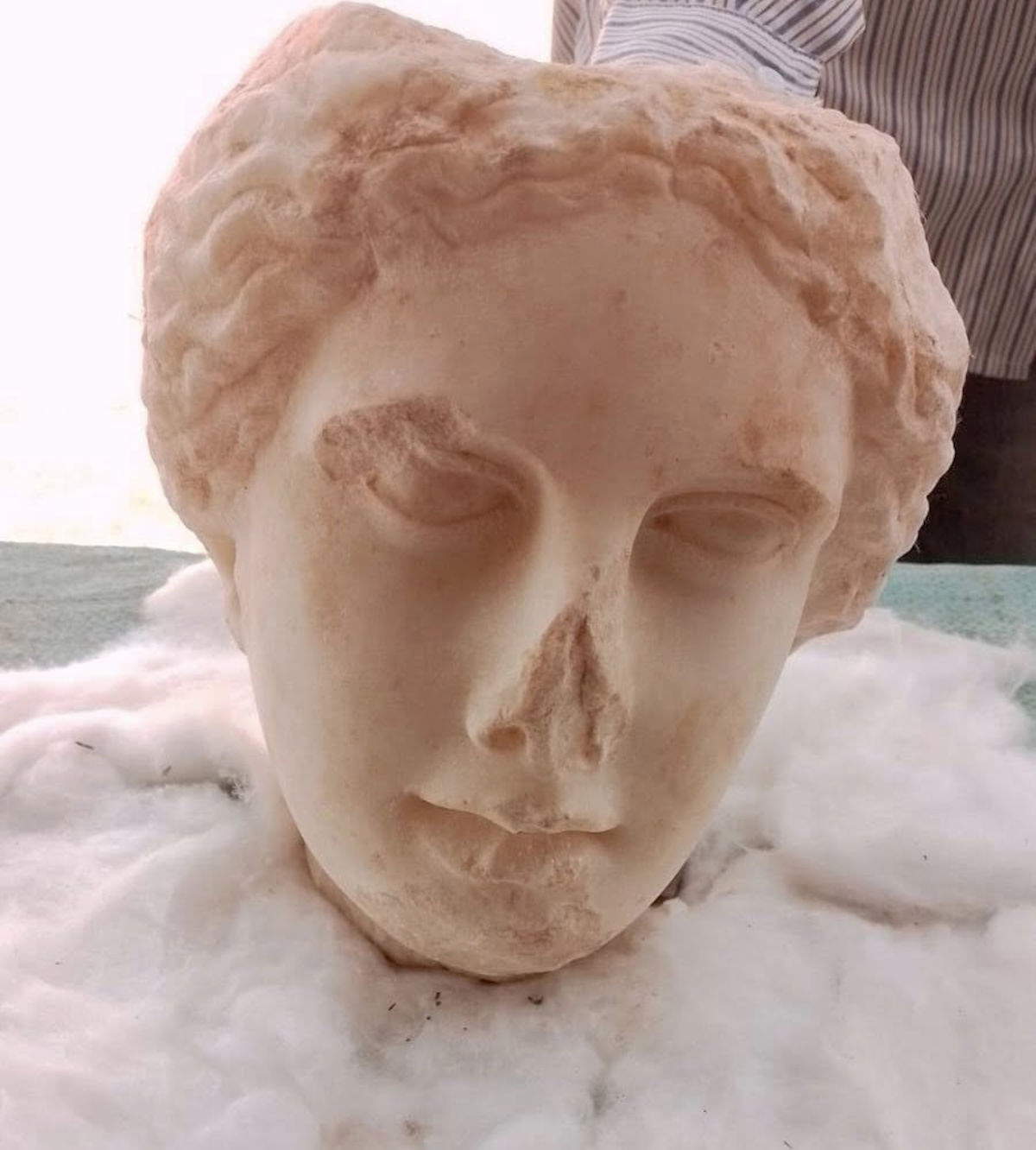 Marble head depicting the goddess Aphrodite. Photo: Ministry of Tourism and Antiquities
