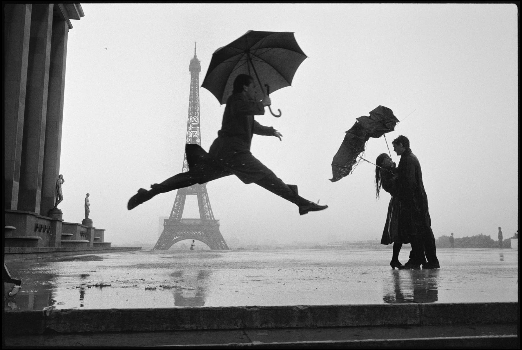 Elliott Erwitt, France, Paris (1989) &copy; Elliott Erwitt