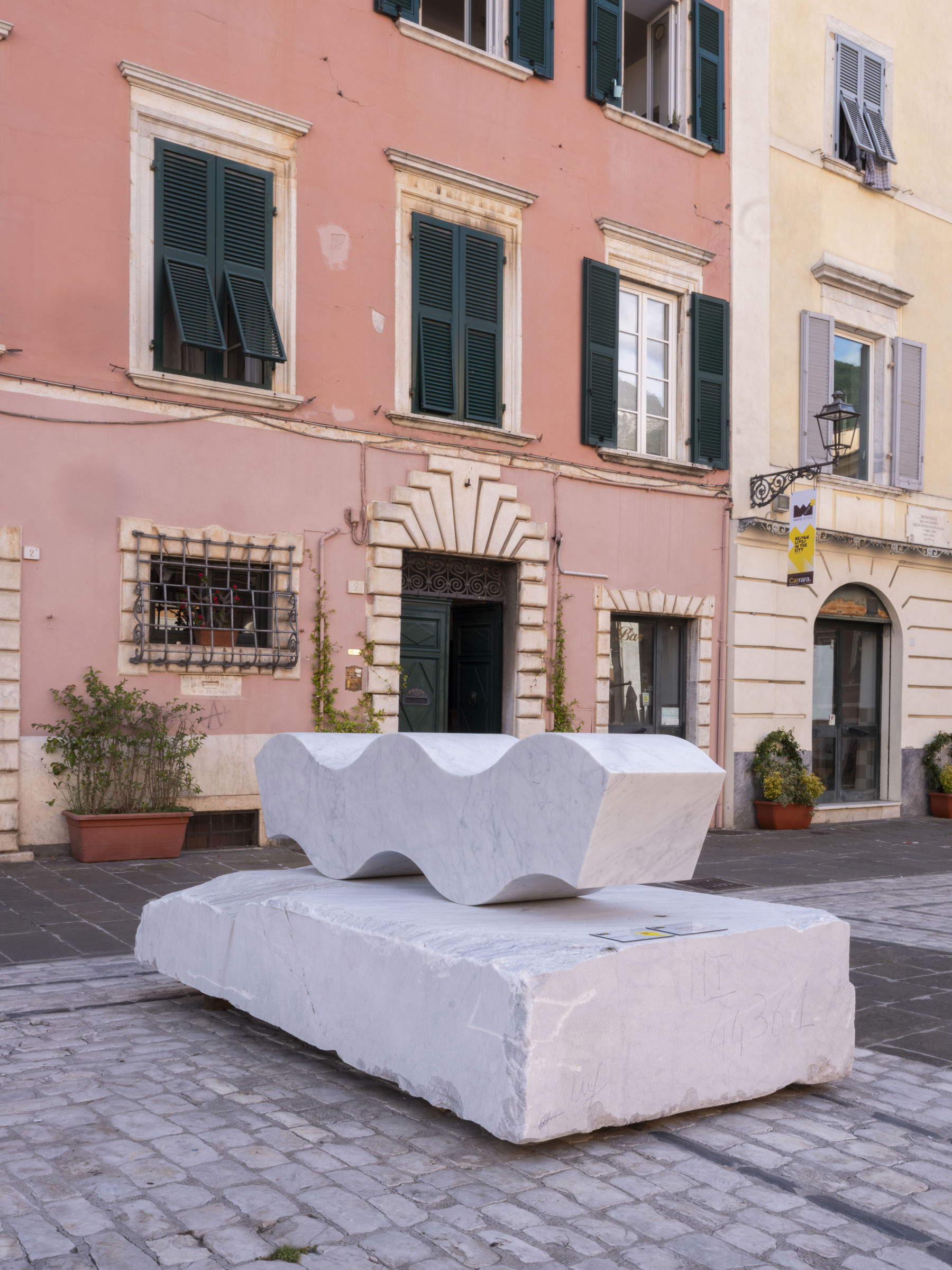 Emiliana Martinelli, Maremosso - Weißer Carrara 2026. Foto: Nicola Gnesi