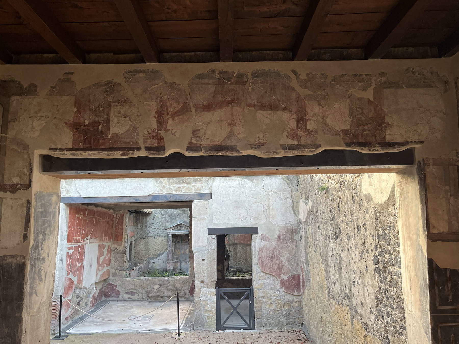 Maison aux meubles carbonisés. Photo : Parc archéologique d'Herculanum