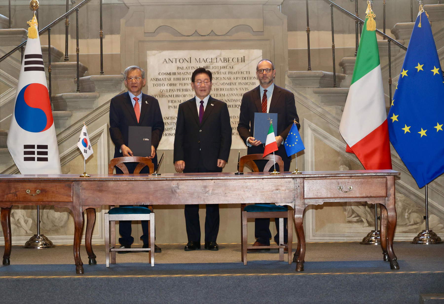 The signing of the agreement