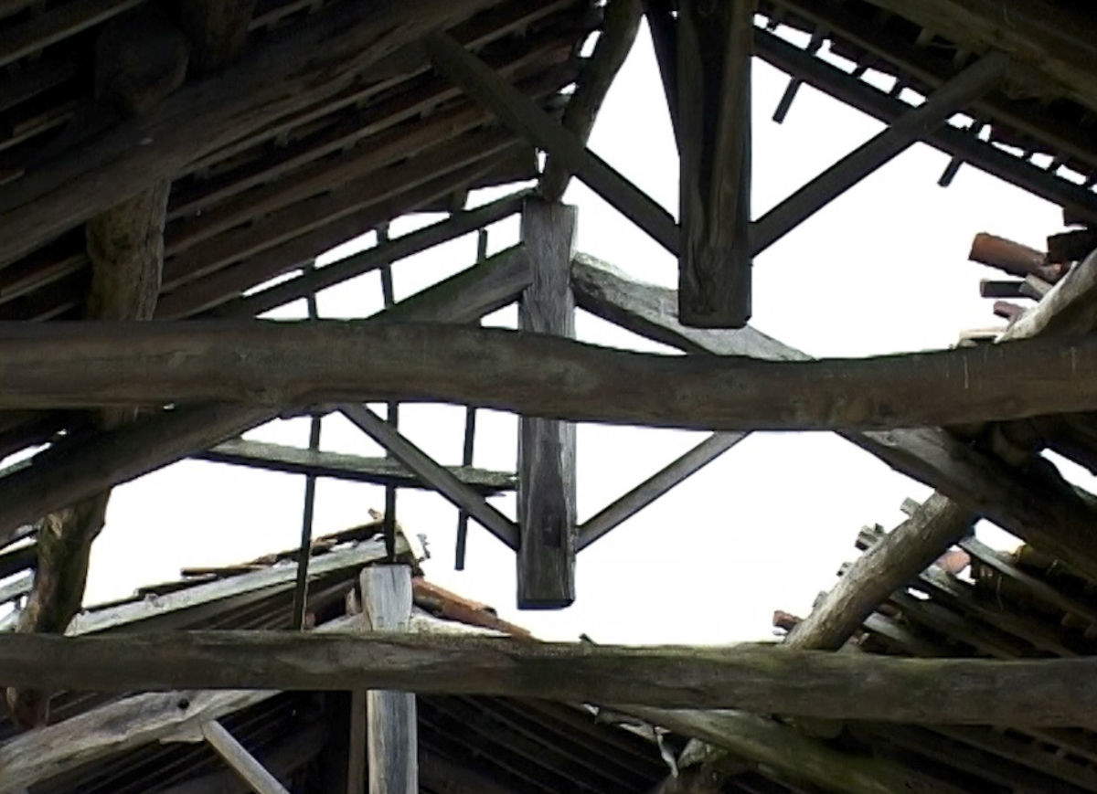 Gianni Celati, *Case Sparse: Visions of Crumbling Houses* (2003; documentary film, color, sound, 61 minutes) Courtesy of the Pierrot e la rosa Archive