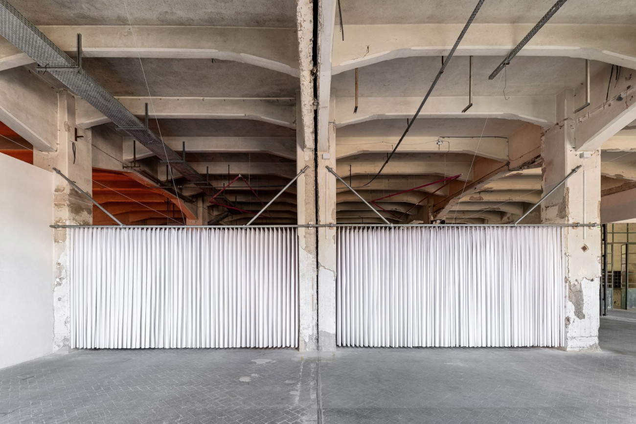 Gianni Pettena, Paper/Cosmic Breeze. Photo: Leonardo Morfini