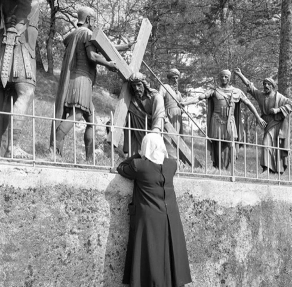 Gino Oliva, Lourdes (1958) &copy; Eredi Gino Oliva Castelfranco Veneto
