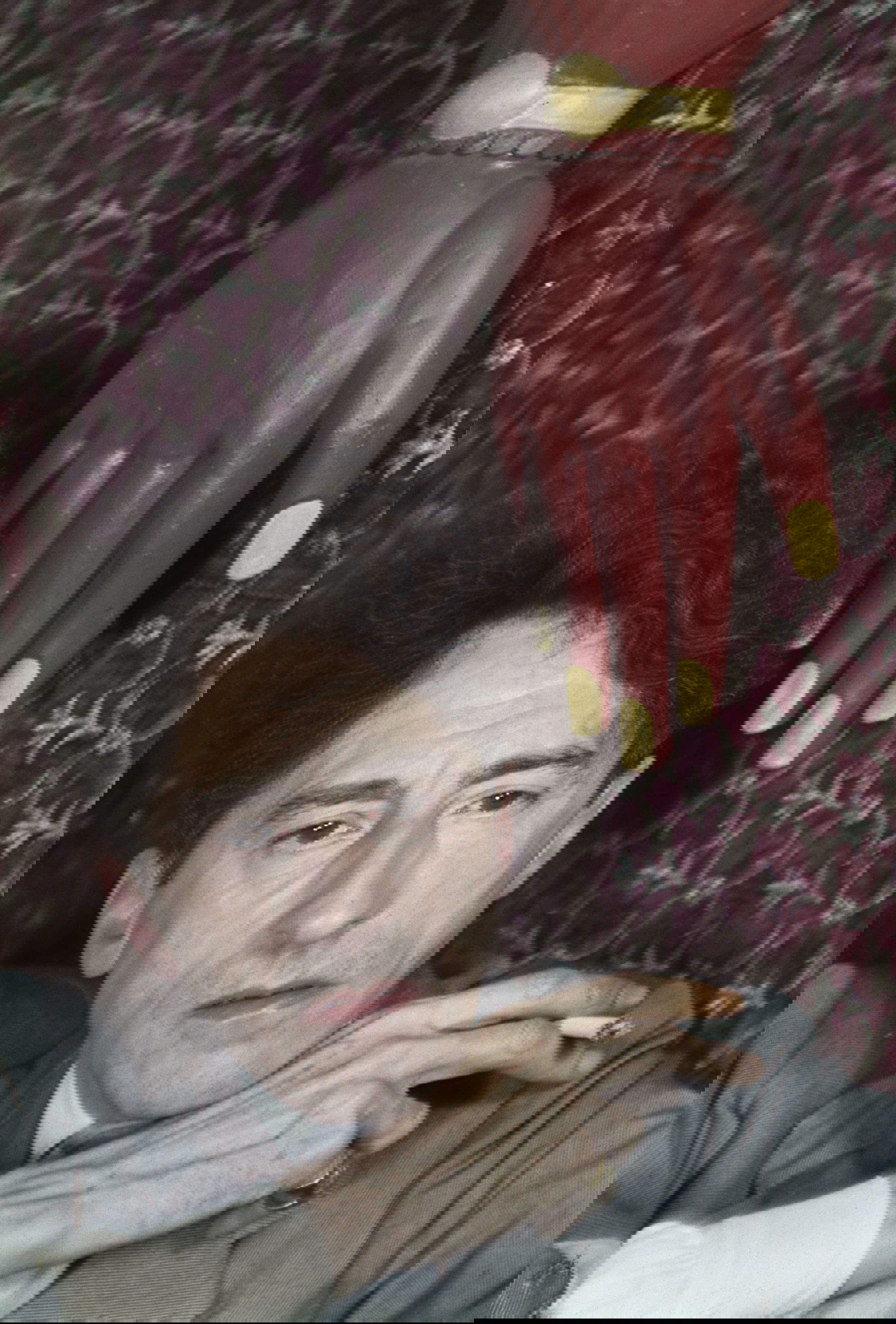 Gis&egrave;le Freund, Jean Cocteau (1939; chromogener harzbeschichteter Farbdruck auf Kodak-Papier, 20,3 x 30 cm; Saint-Germain-la-Blanche-Herbe, IMEC)