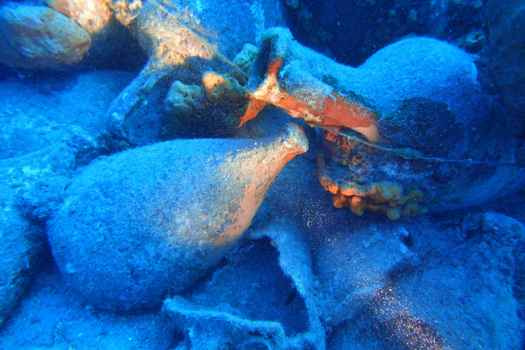 Trade amphorae discovered in the waters off the Greek island of Andros. Photo: &copy; Greek Ministry of Culture
