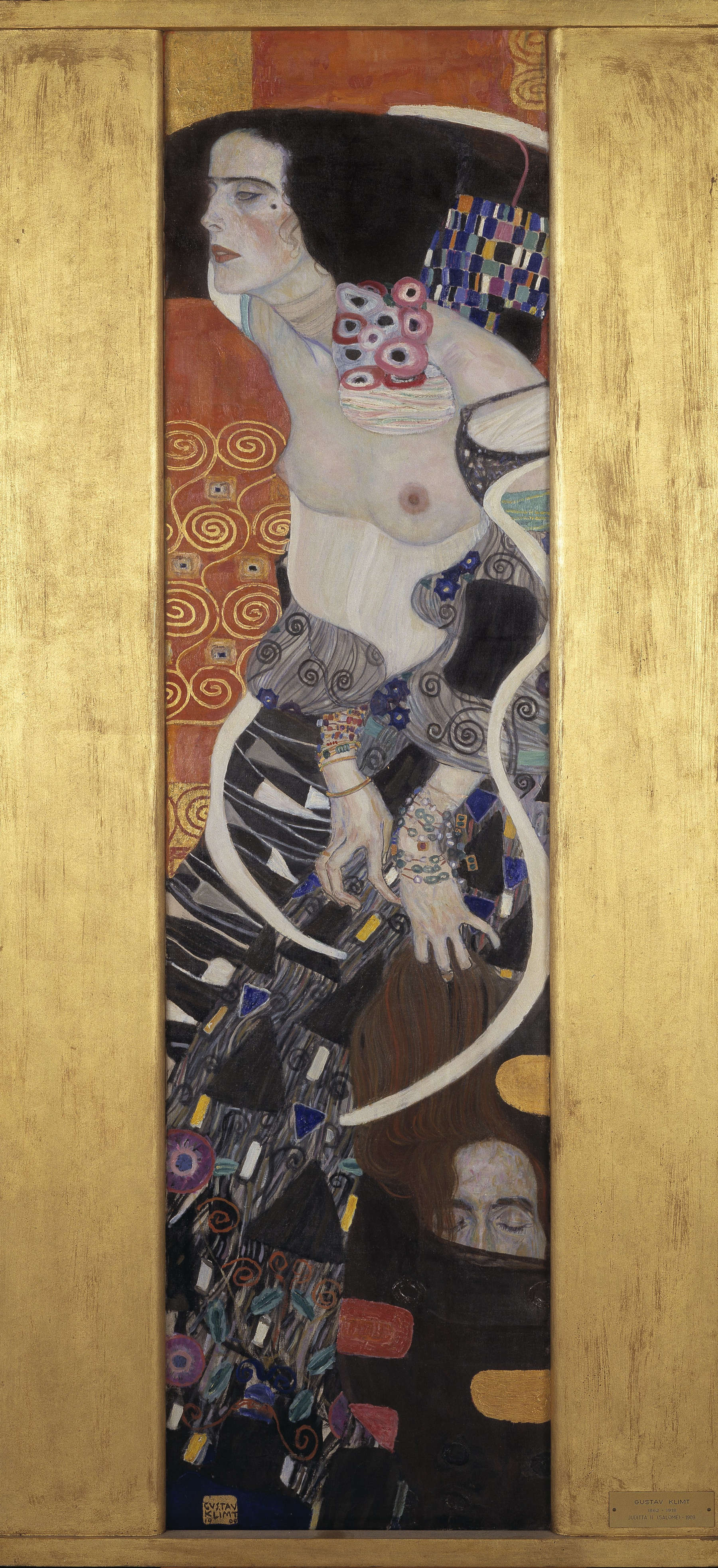 Gustav Klimt, Judit II (Salomé) (1909; óleo sobre lienzo, 176 &times; 46 cm; Venecia, Fundación de Museos Cívicos de Venecia, n.º de inventario 446, adquisición en la Bienal de 1910)