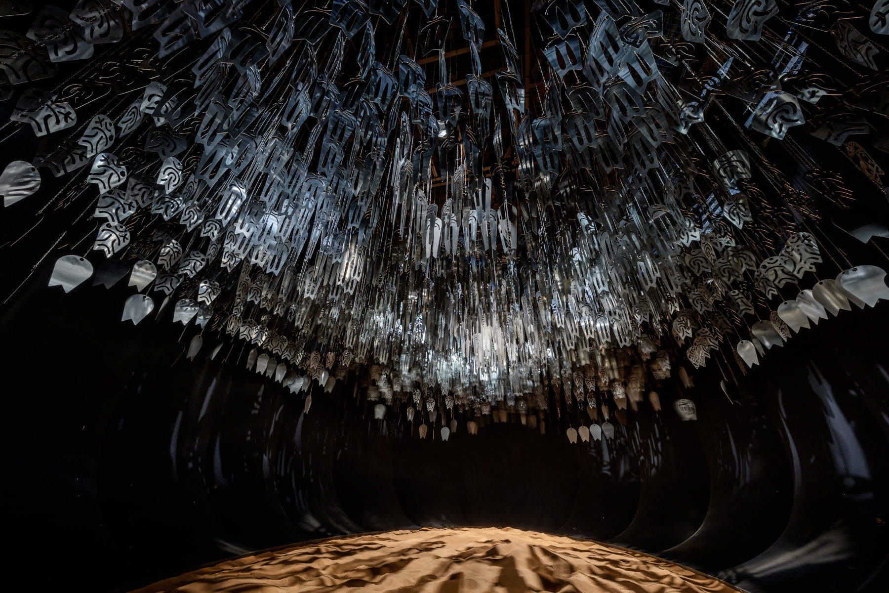 Haitham Al Busafi, Zīnah (Adornment), 2026. Padiglione del Sultanato dell'Oman alla Biennale Arte 2026. Per gentile concessione del Ministero della Cultura, dello Sport e della Giovent&ugrave; del Sultanato dell'Oman. Foto: Andrea Avezzu'.