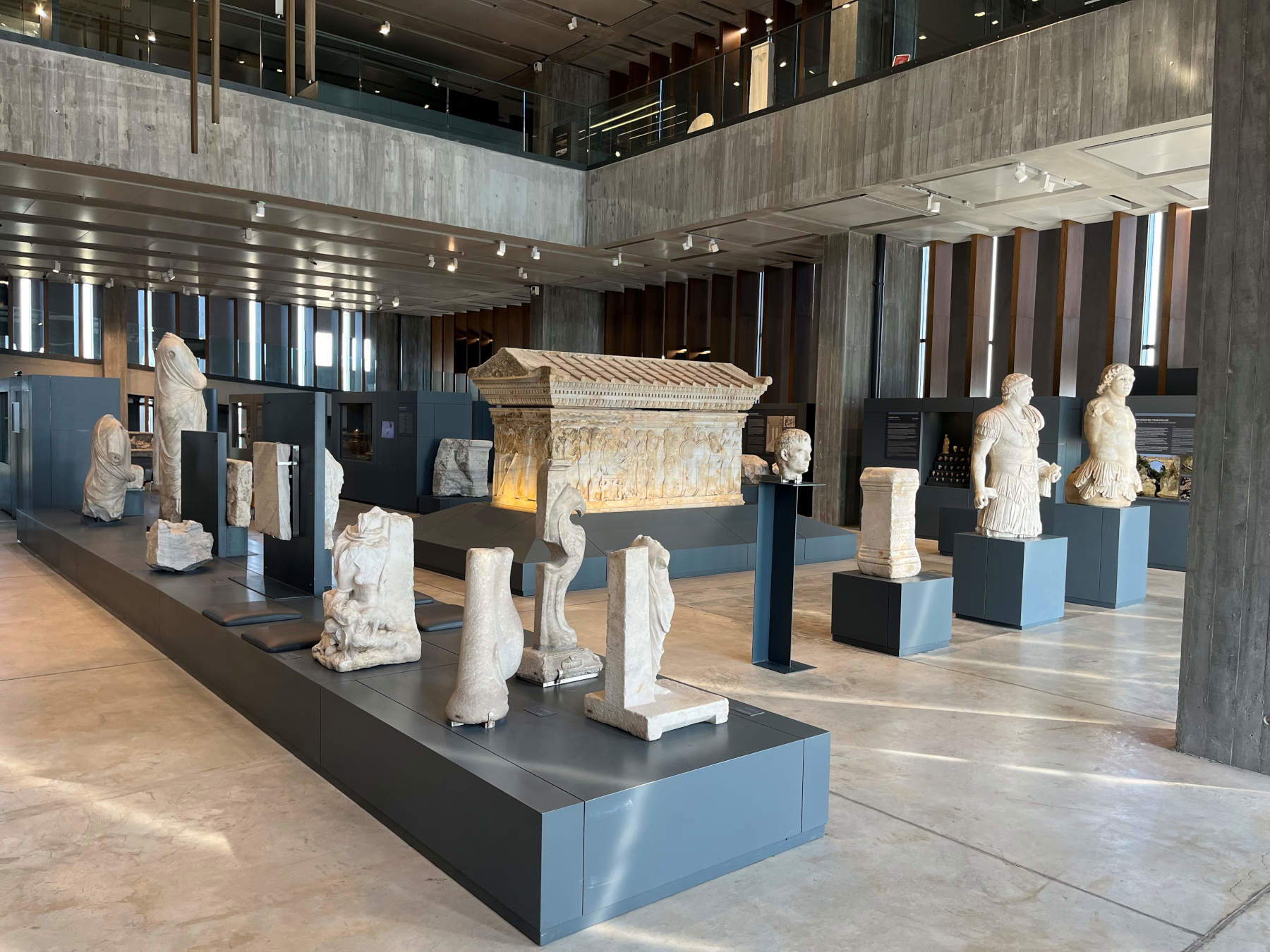 Interno del Museo di Troia. Foto: T&uuml;rkiye Turizm ve Tanıtım Geliştirme Ajansı (&ldquo;TGA&rdquo;)
