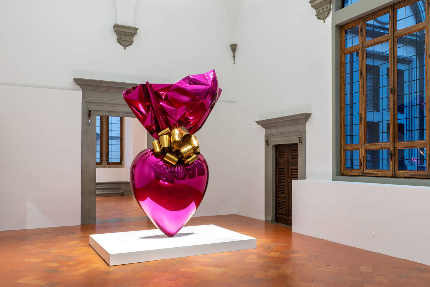 Jeff Koons, Sagrado Corazón. Foto Ela Bialkowska - OKNO Studio