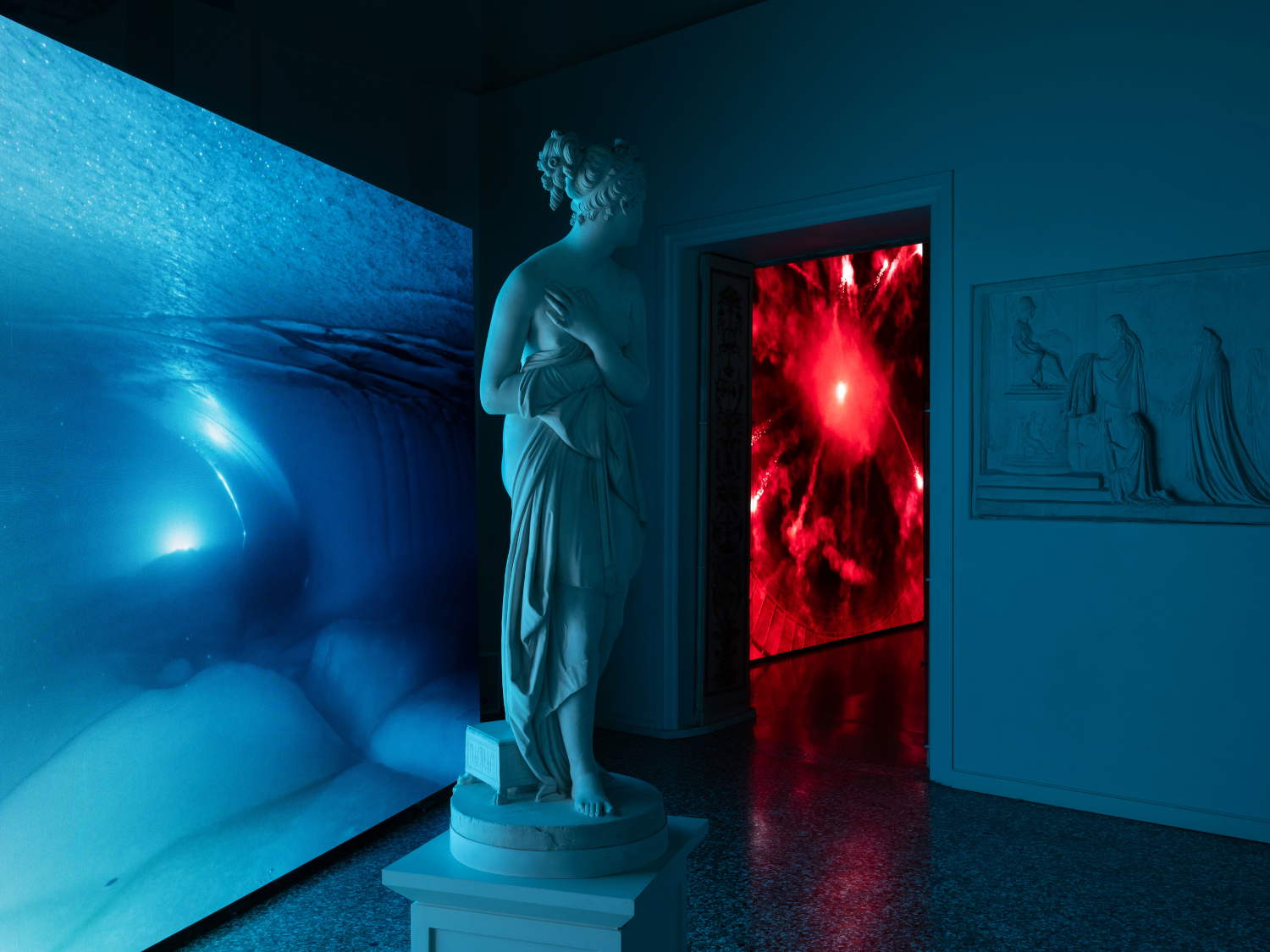 Julian Charri&egrave;re, allestimenti mostra Spiral Economy: Charri&egrave;re and Canova, Museo Correr, Venezia, 2026. Su gentile concessione dell'artista / VG Bild-Kunst, Bonn. Foto: Daniele Molajoli