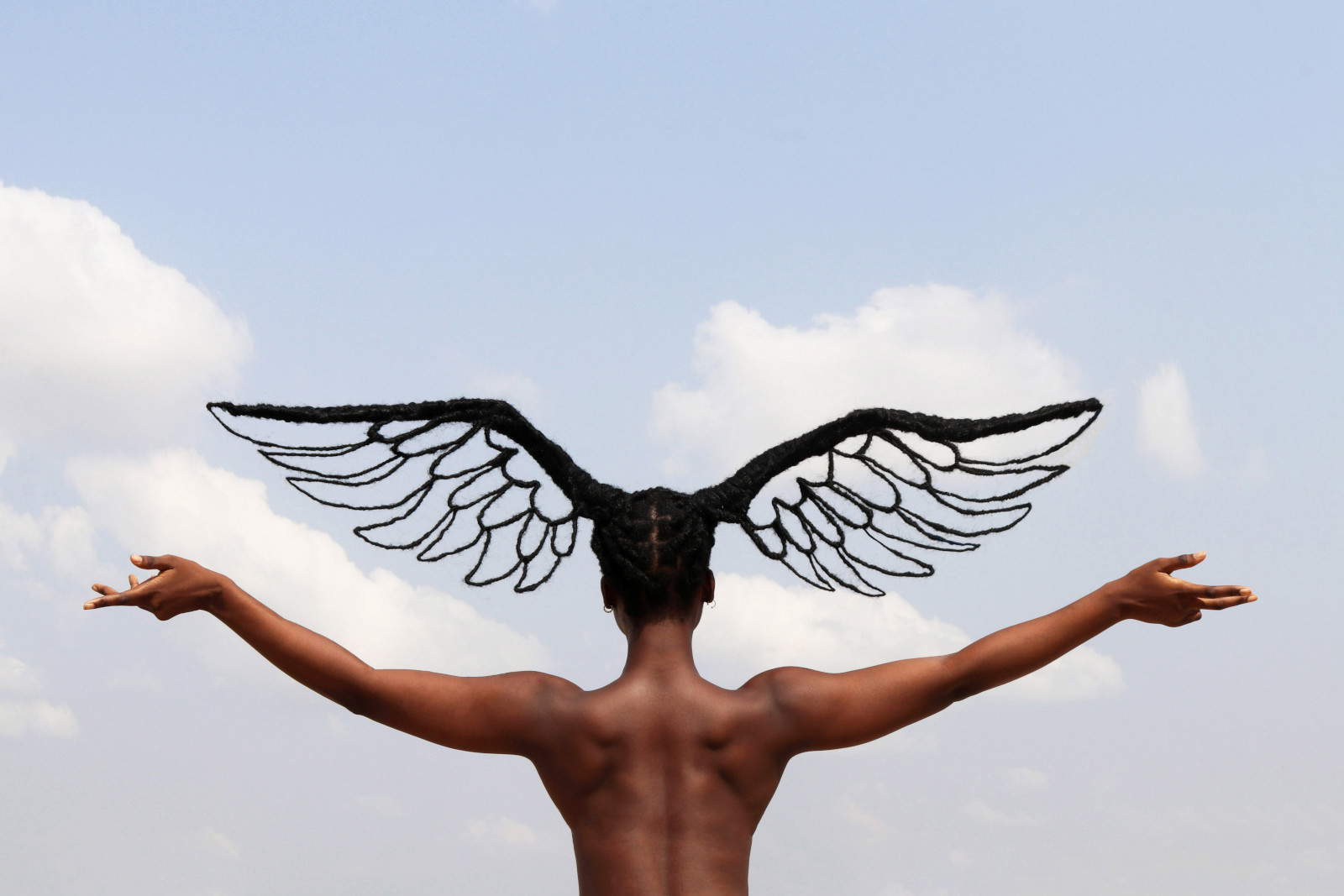 Laetitia Ky, Free (2023). Su gentile concessione di LIS10 Gallery. Foto: Laetitia Ky