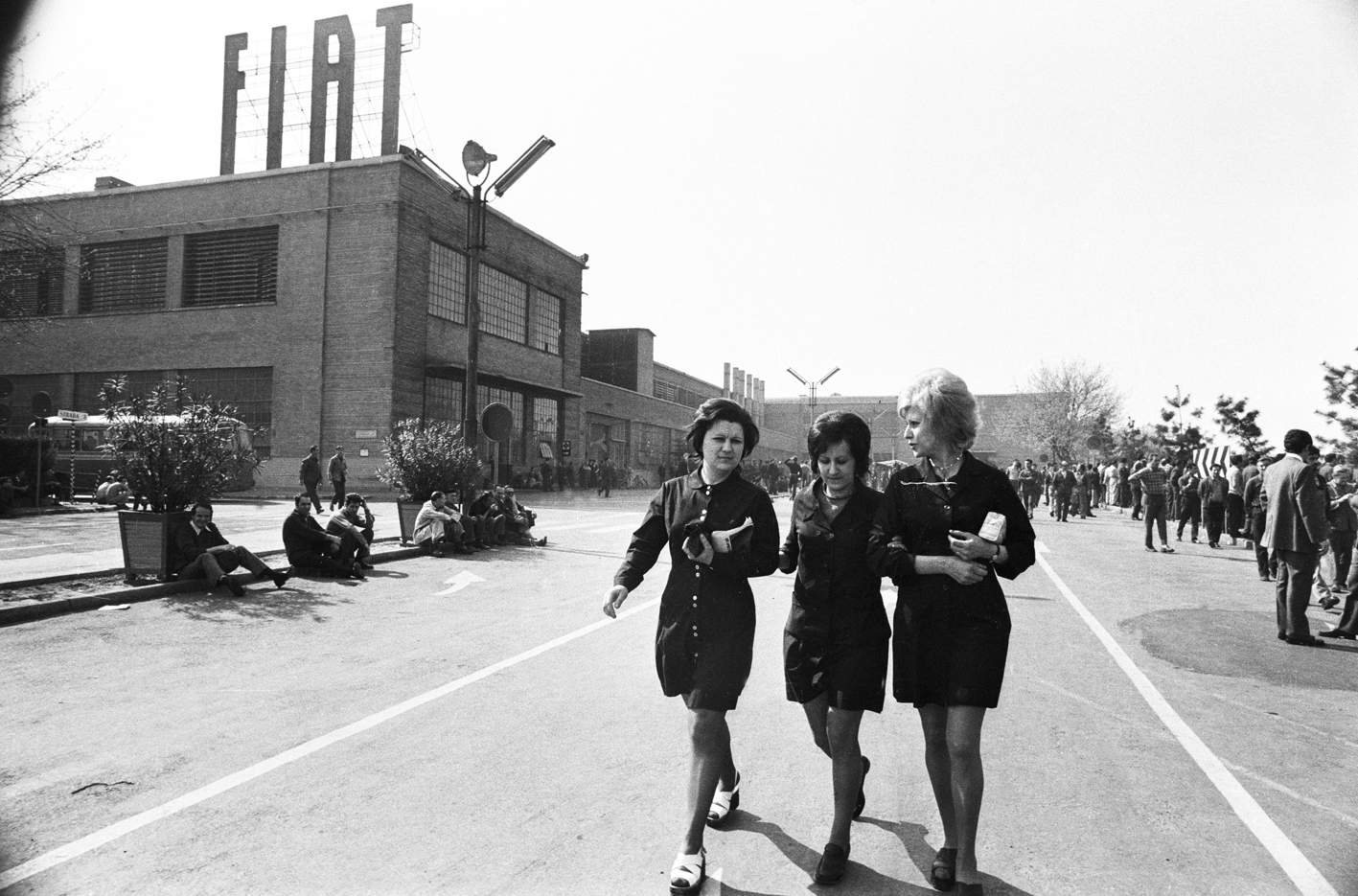 1973, Torino, operaie della FIAT. Fotografia di Paola Agosti