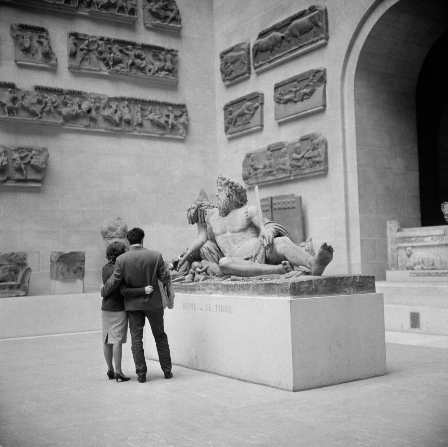 Patio de la Esfinge en 1965. Foto: Paul Almasy
