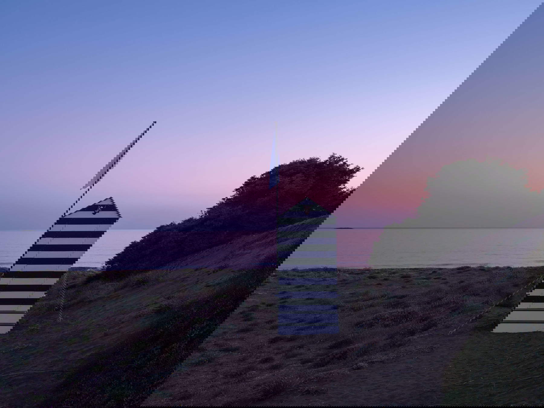 Une cabane métaphysique sur la mer. Intervention de Luca Bertolo pour ...