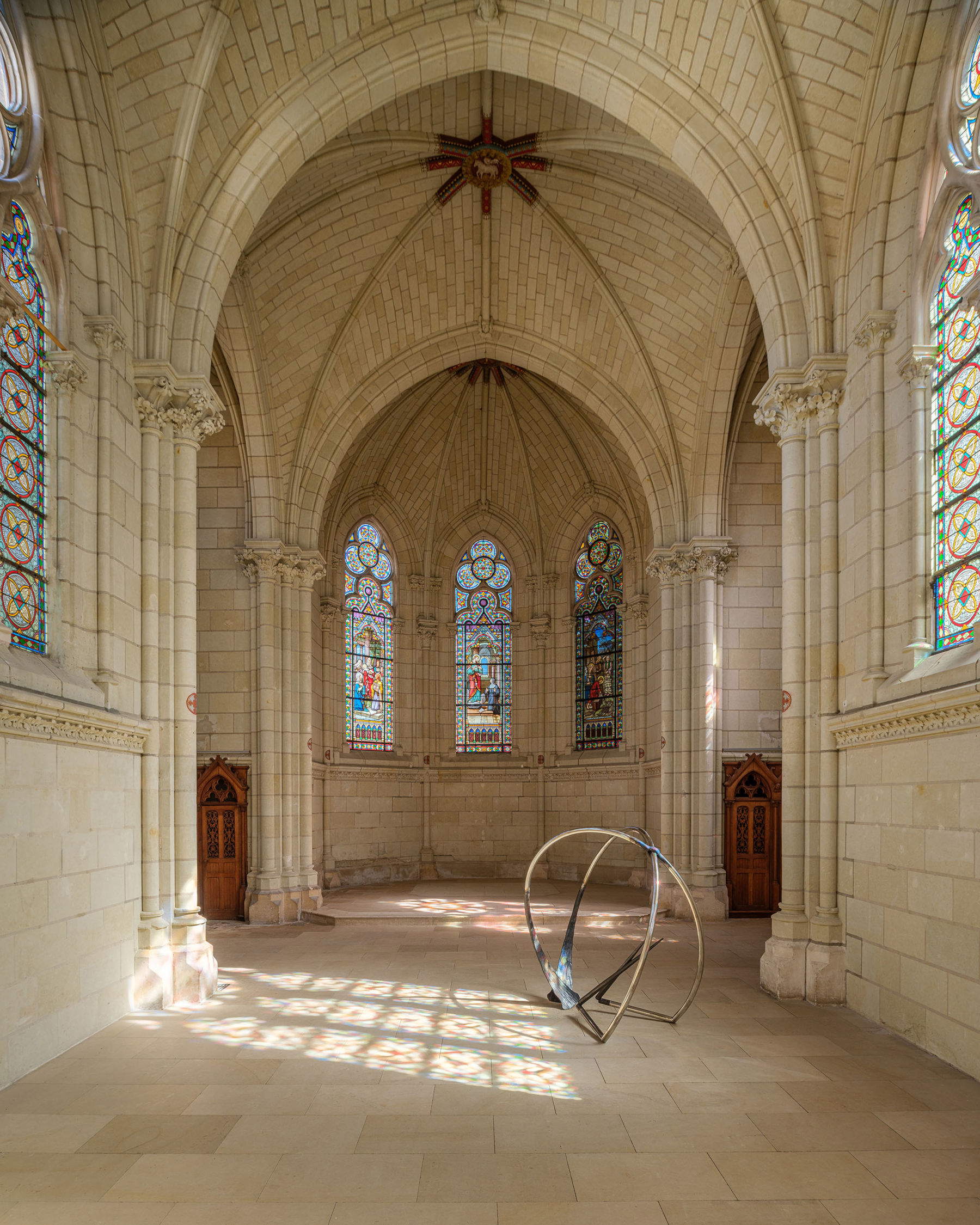 Lul&ugrave; Nuti, CORE (2026). Veduta dell&rsquo;installazione a La Chapelle Jeanne d&rsquo;Arc. Centre d&rsquo;Art Contemporain d&rsquo;Int&eacute;r&ecirc;t National, Thouars. Su concessione dell&rsquo;artista e ADA, Roma. Foto: Gregory Copitet