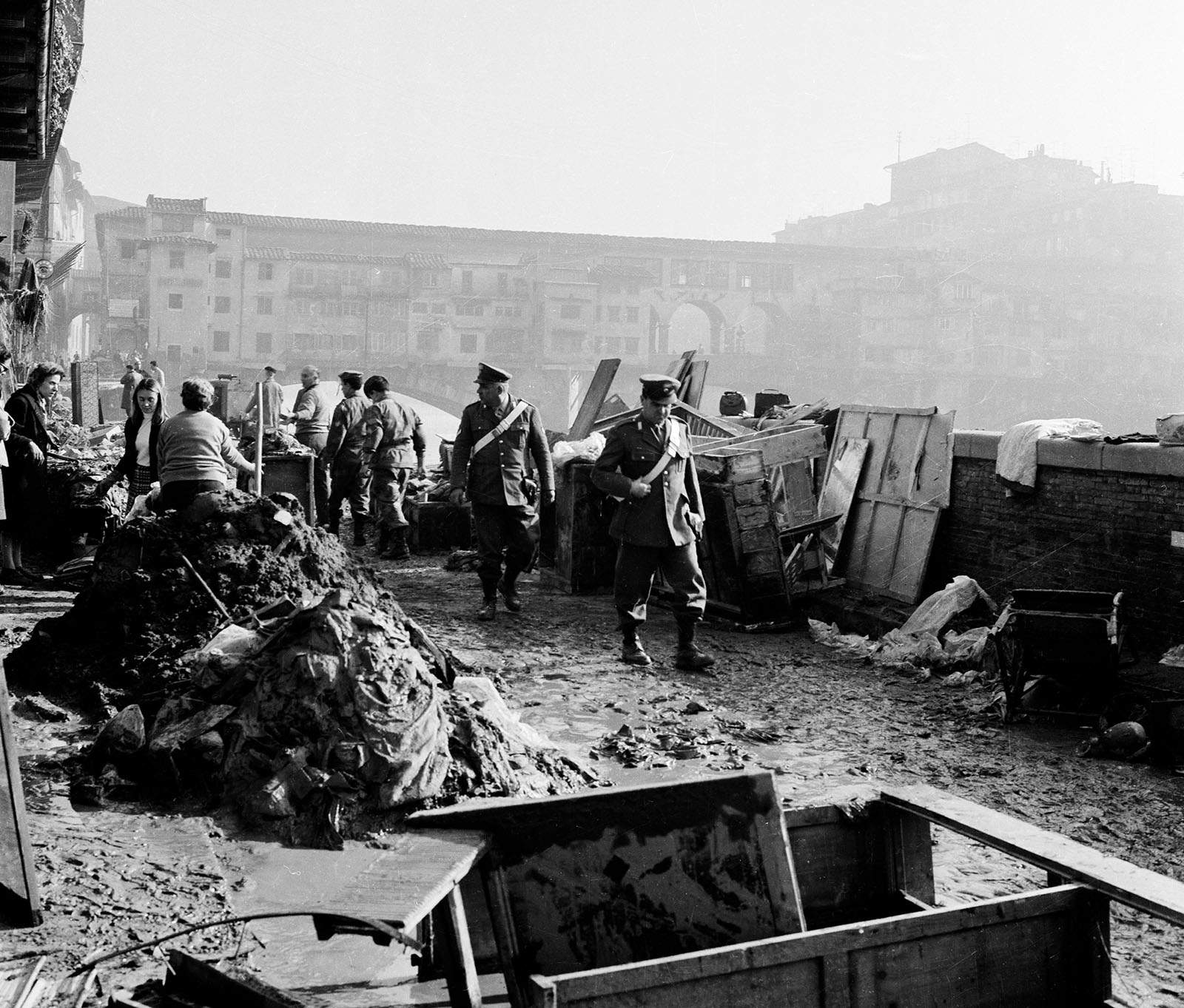 Lungarno degli Acciauoli verso Ponte Vecchio, Kunsthistorisches Institut in Florenz &ndash; Max-Planck-Institut. Fotografo: Ivo Bazzechi