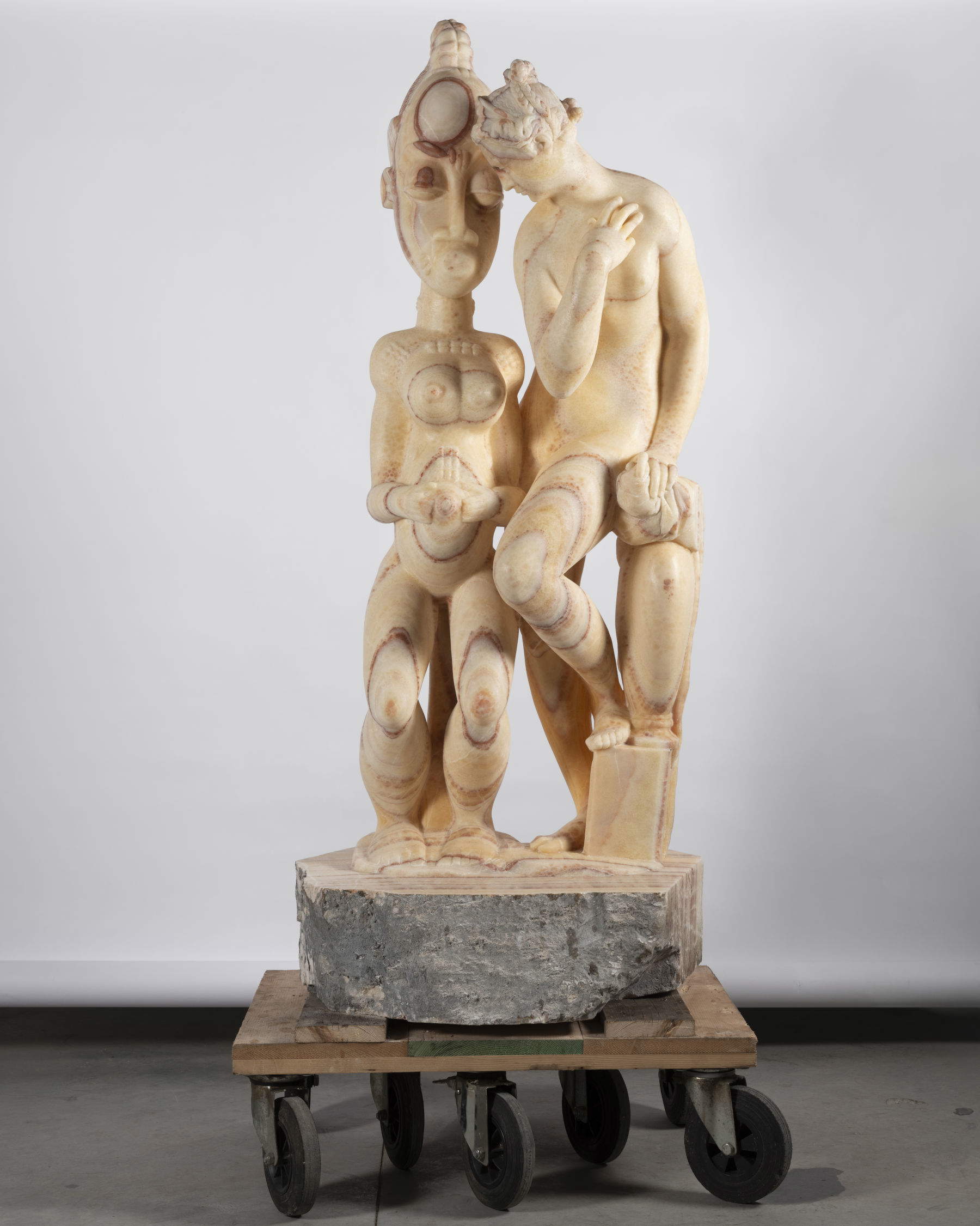 Massimiliano Pelletti, The Two Graces (2024; peach onyx, 186x83x70 cm, ed. 1/1). Photo by Nicola Gnesi