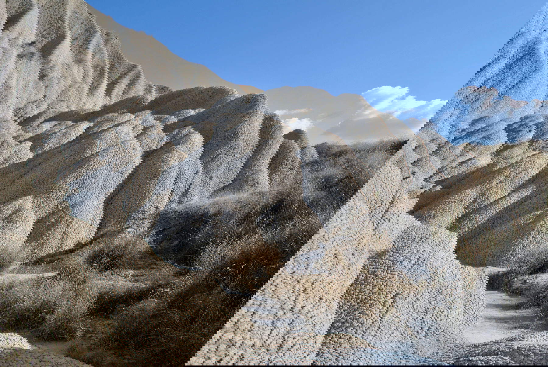 Los calanchi de Pisticci (Matera). Foto: Wikimedia Commons | NICOLA PAOLICELLI- Creative Commons Reconocimiento-Compartir bajo la misma licencia 4.0 Internacional