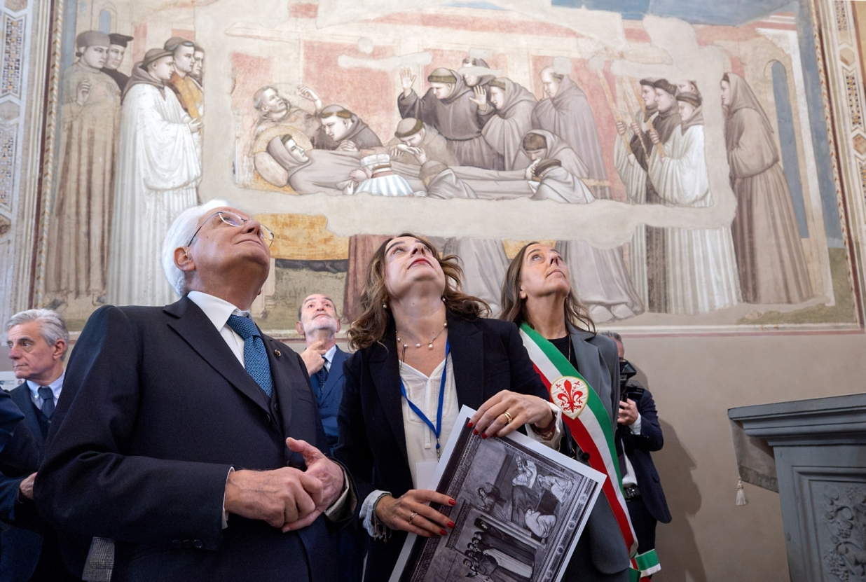 Il Presidente Sergio Mattarella in visita alla Basilica di Santa Croce a Firenze. Foto: Quirinale