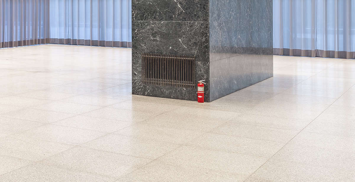 „Dust“ in der Ausstellung „NIGHT“. Foto: David von Becker &copy; Neue Nationalgalerie &ndash; Stiftung Preu&szlig;ischer Kulturbesitz