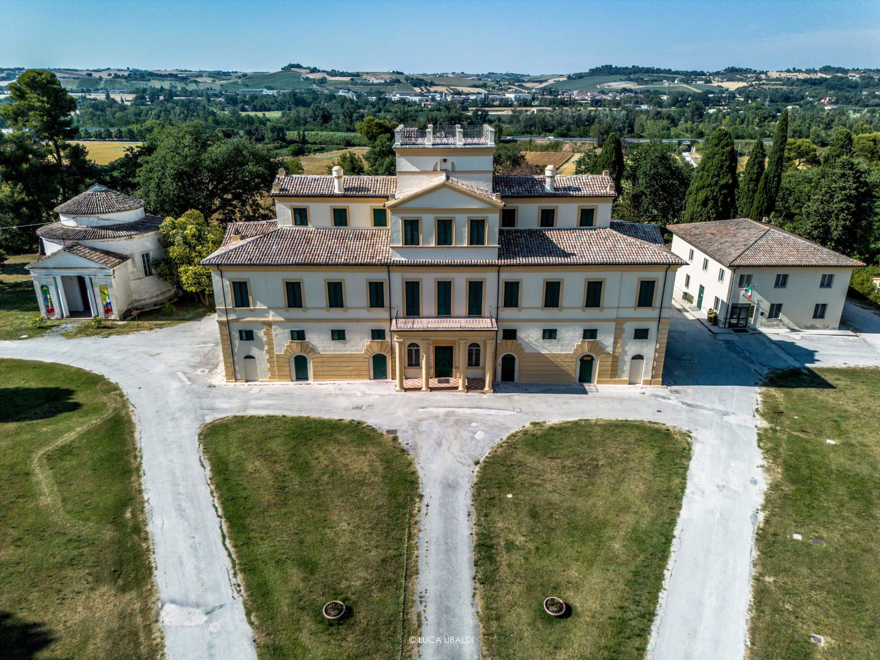 Monte Roberto, complesso monumentale di Villa Salvati. Foto: Fondazione Marche Cultura &ndash; &copy; Luca Ubaldi