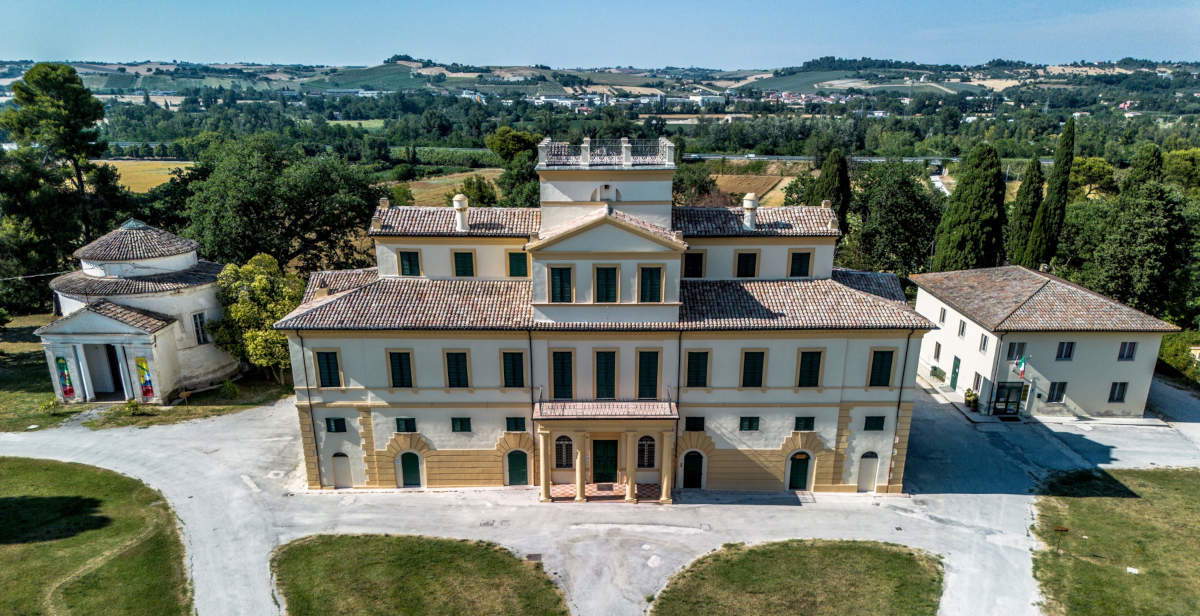 Les Marches : six lieux historiques à découvrir dans la province d'Ancône : palais, villas et jardins Les Marches : six lieux historiques à découvrir dans la province d'Ancône : palais, villas et jardins
