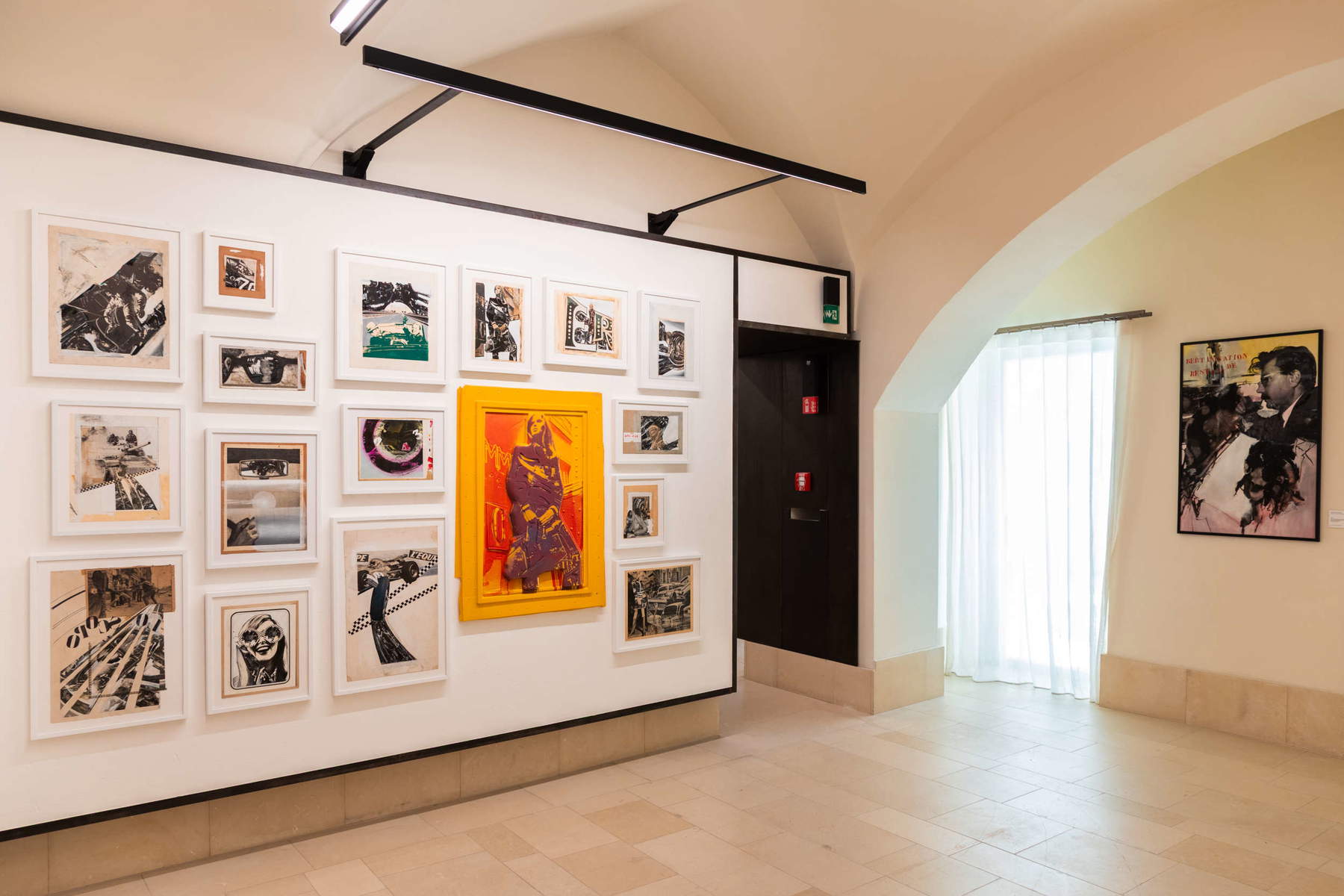 Aufbau der Ausstellung. Foto: COMMED IA