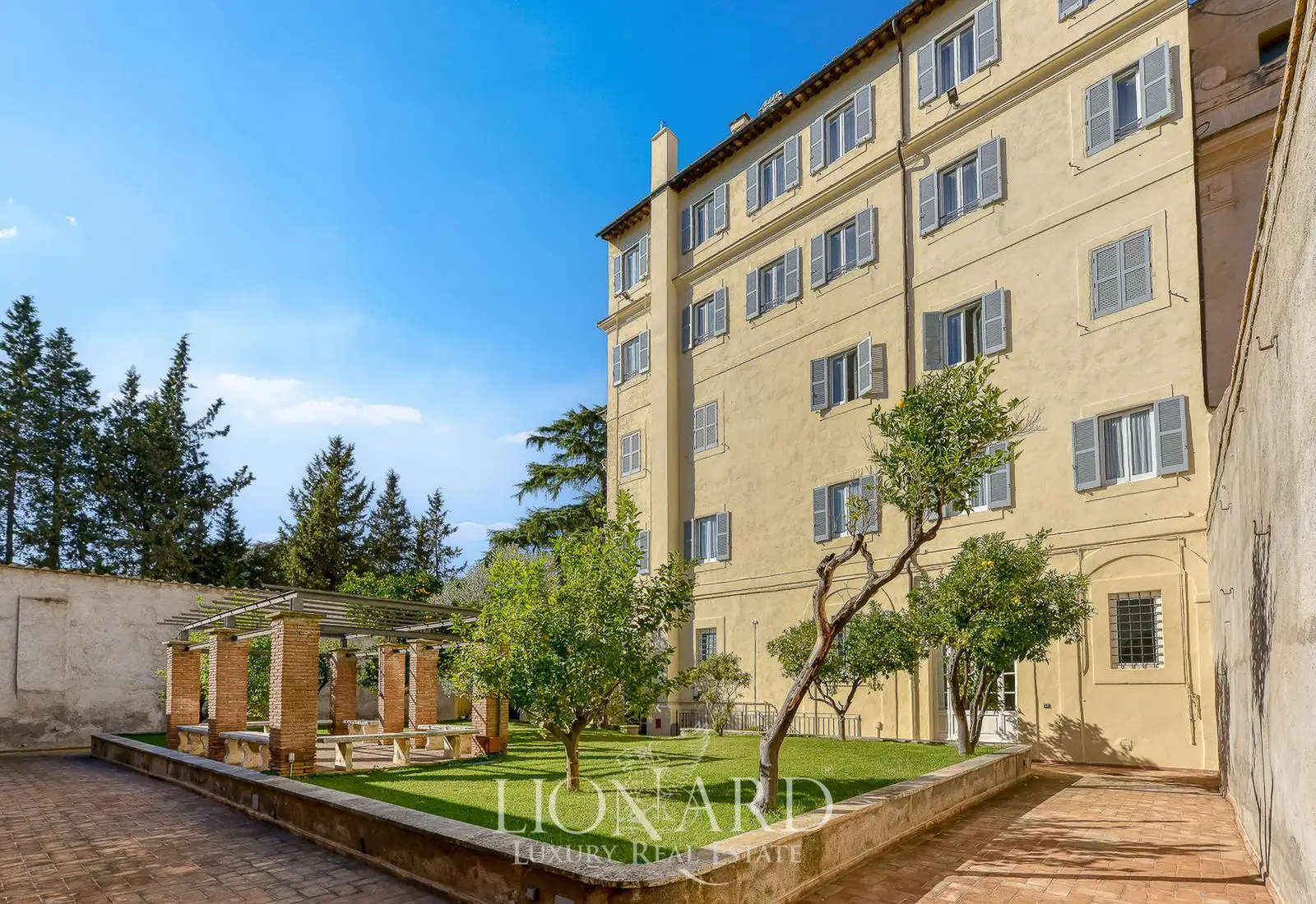 Palazzo del Pontificio Collegio Belga. Foto: Lionard Luxury Real Estate