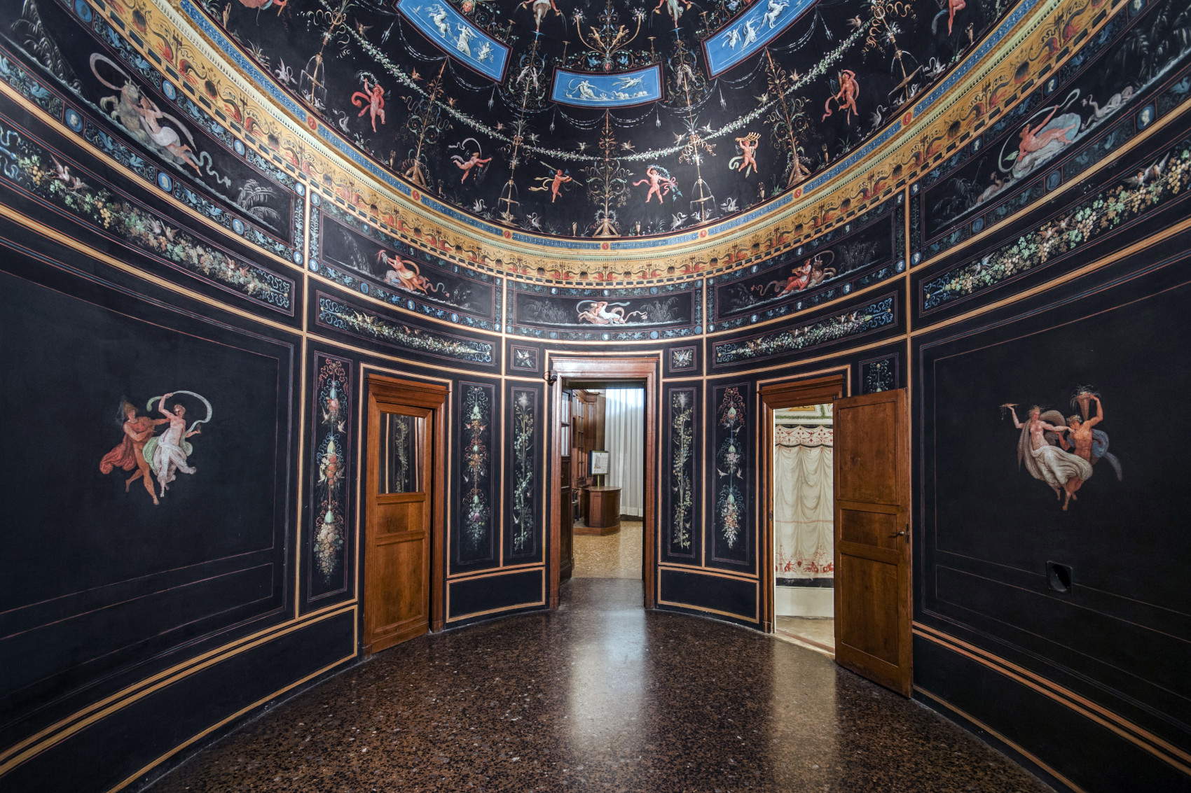 Palazzo Milzetti, Vorraum. Foto: Marco Cavina