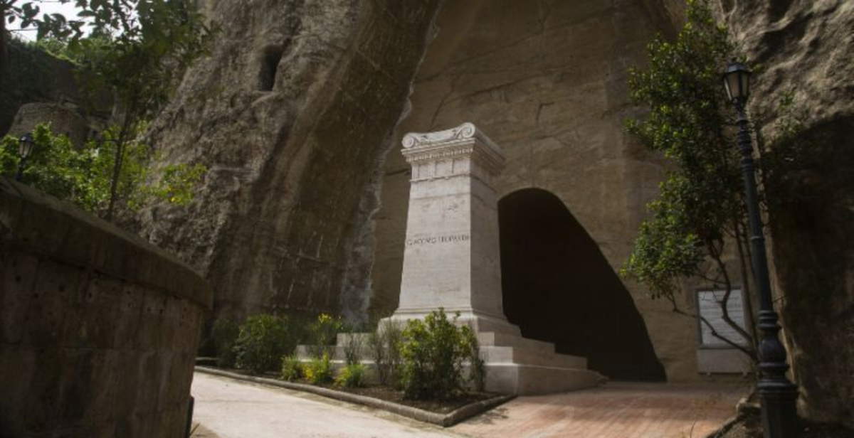 Le parc des tombes de Virgile et de Leopardi à Naples rouvre ses portes après la restauration du PNRR