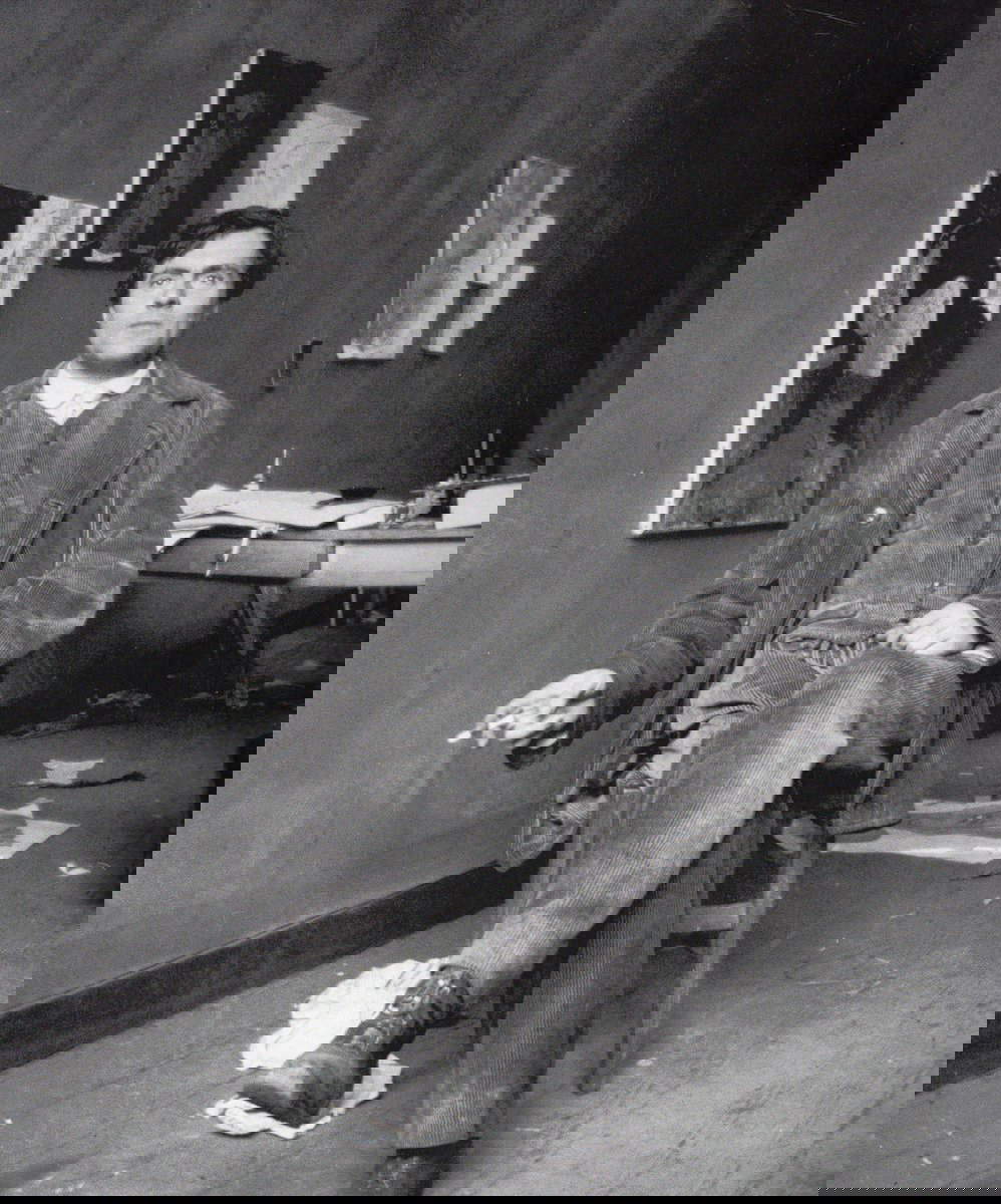 Amedeo Modigliani in seinem Atelier, 1915 Fotografie von Paul Guillaume