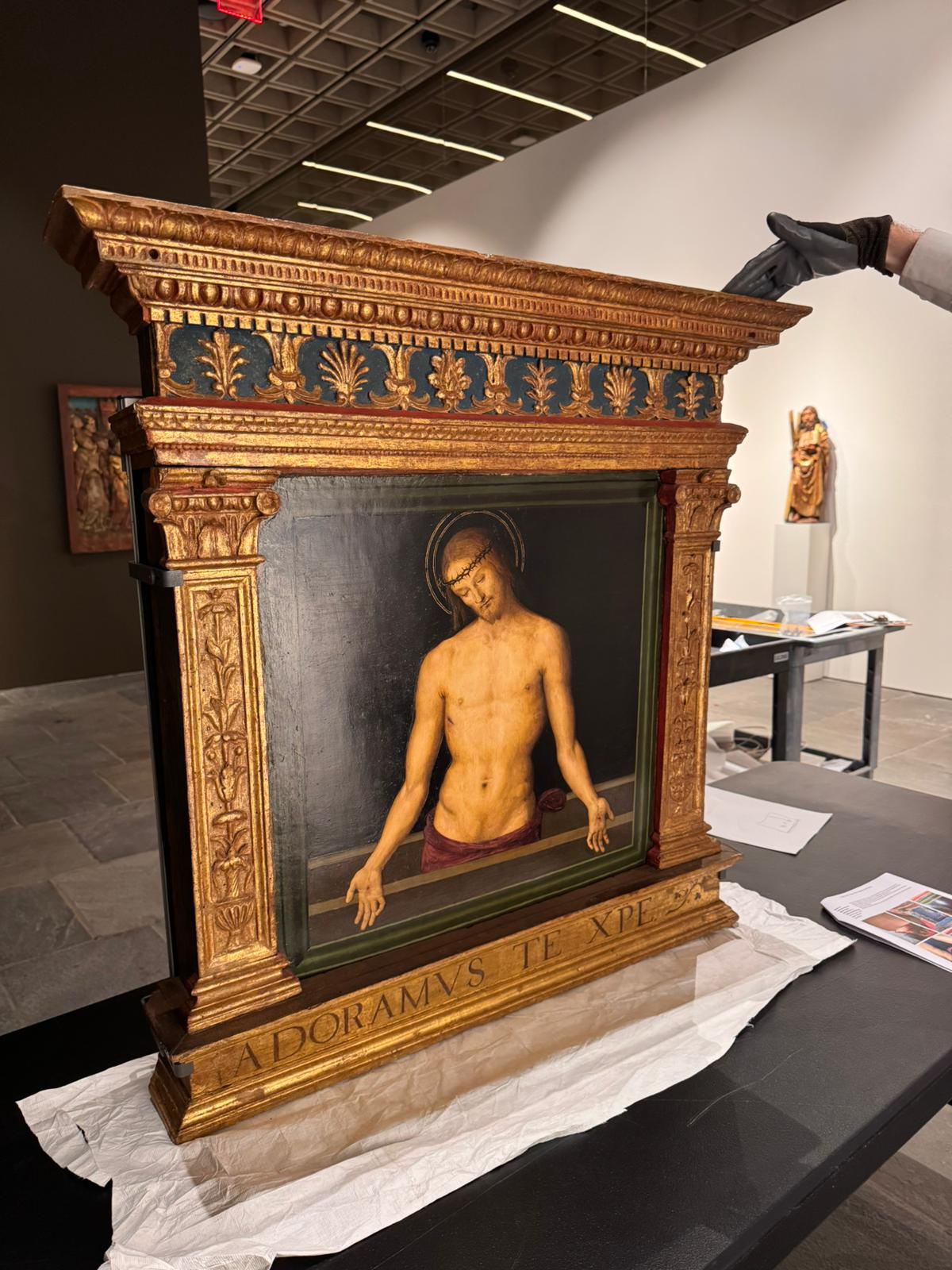 Perugino, Imago Pietatis (cymatium of the Pala dei Decemviri) (1495; tempera on panel; Perugia, National Gallery of Umbria)