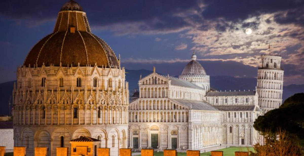 Pisa, this summer Piazza dei Miracoli opens in the evening: monuments and museums until 10:30pm