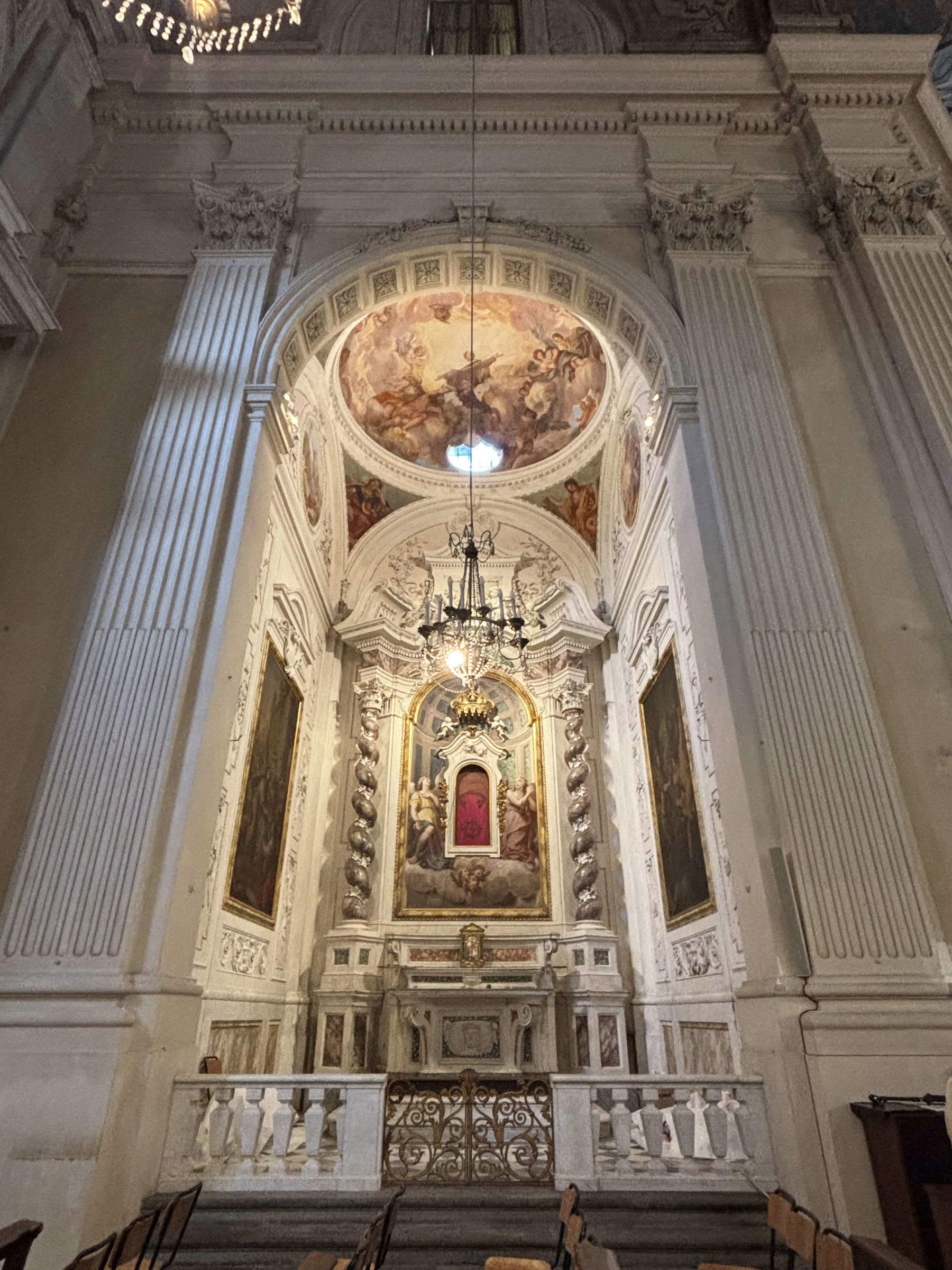 Die Basilika del Carmine nach der Restaurierung. Foto: Luca V. Photography