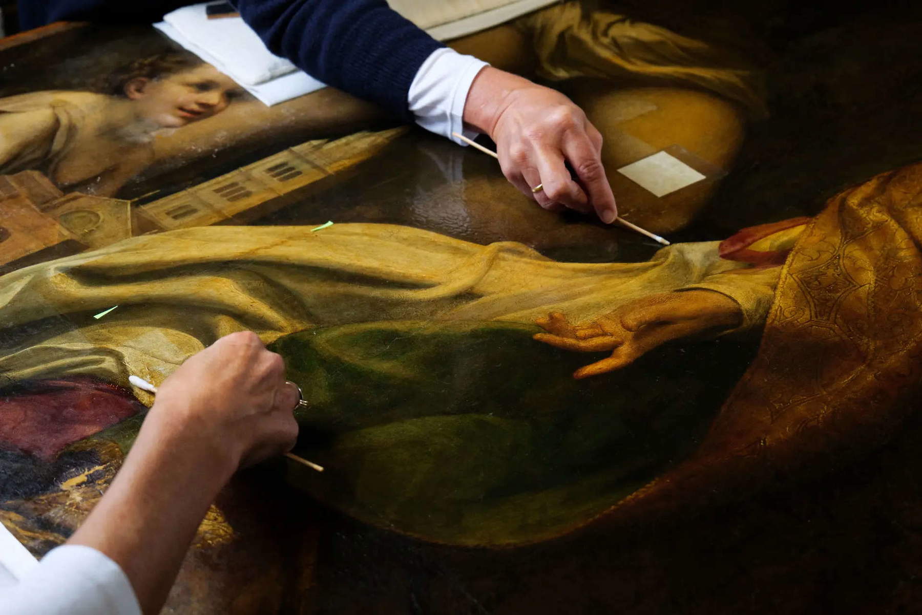La restauración de «La Virgen de San Sebastián», de Correggio. Foto: Klemens Renner / Staatliche Kunstsammlungen Dresden
