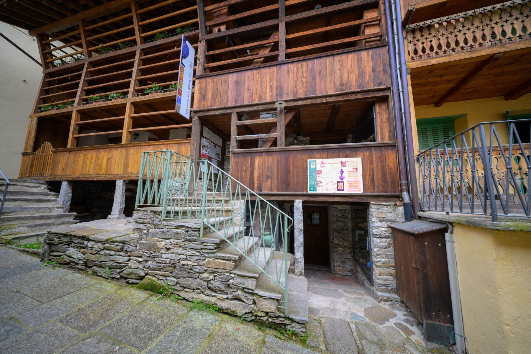 La casa del marmo artificiale. Foto: Archivio ATL Terre dell'Alto Piemonte