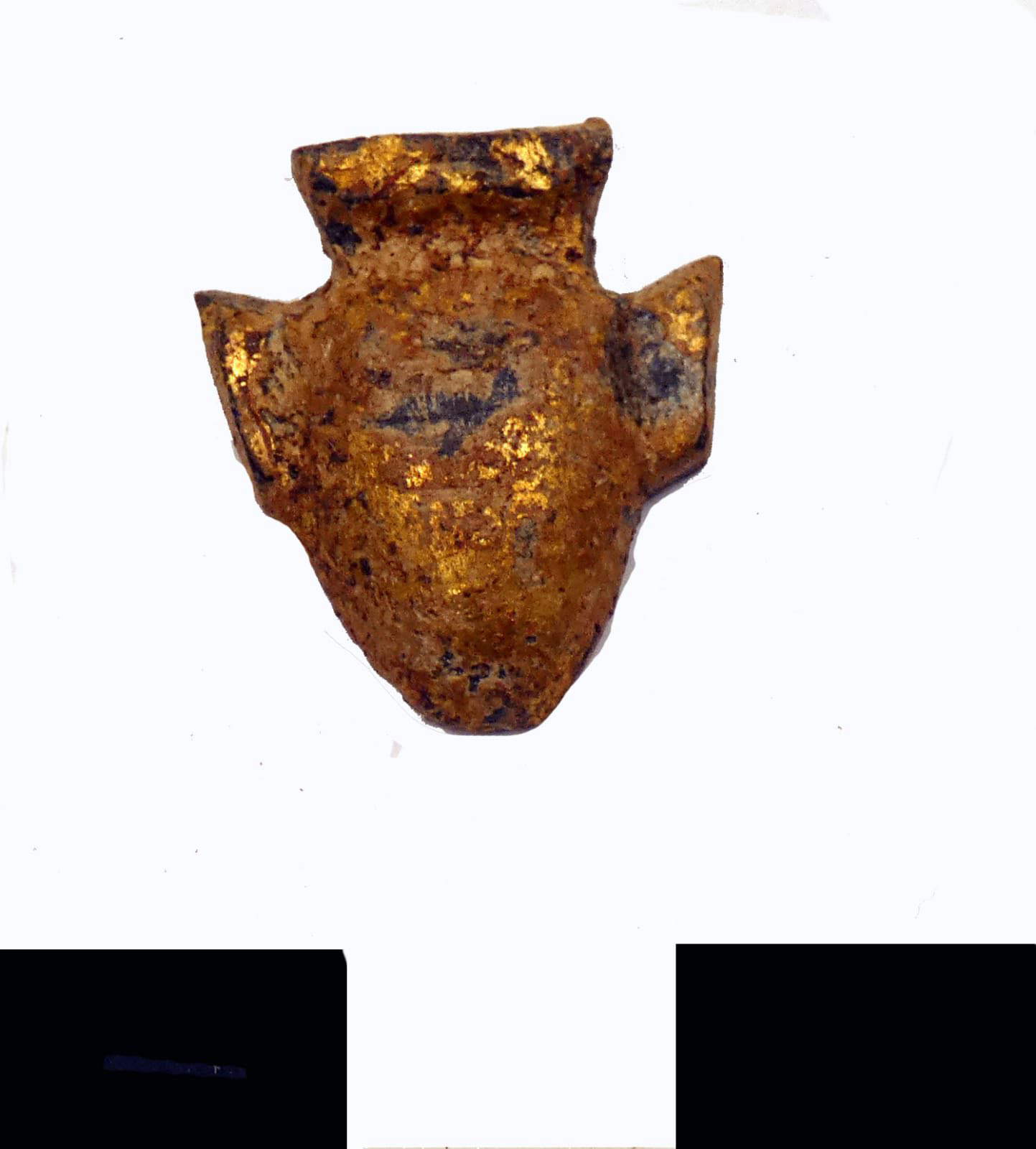 Uno dei reperti che rimandano alle pratiche funerarie. Foto: Ministero del Turismo e delle Antichit&agrave;