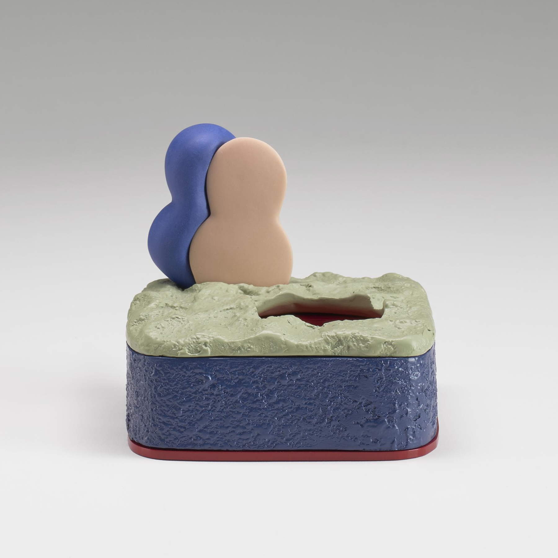 Ron Nagle Chester's Drawers (2025; ceramic, porcelain, glaze, catalyzed polyurethane, and epoxy resin, 10 x 11 x 11 cm) Photo: William Pruyn
