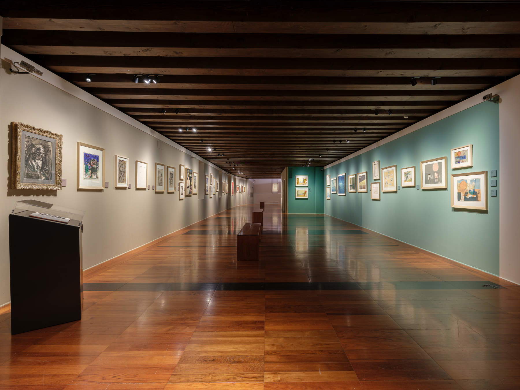 Hall (right) of the Casa dei Carraresi. Photo: Andrea Avezz&ugrave;