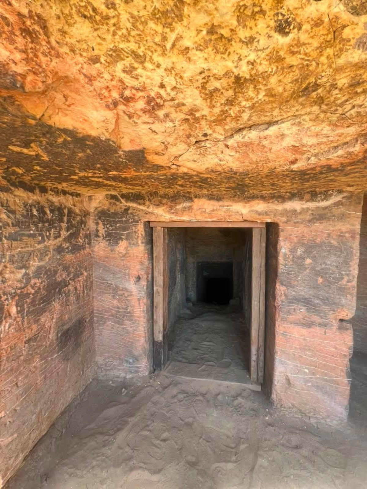 在萨卡拉发现的墓葬。图片来源：埃及古物与旅游部