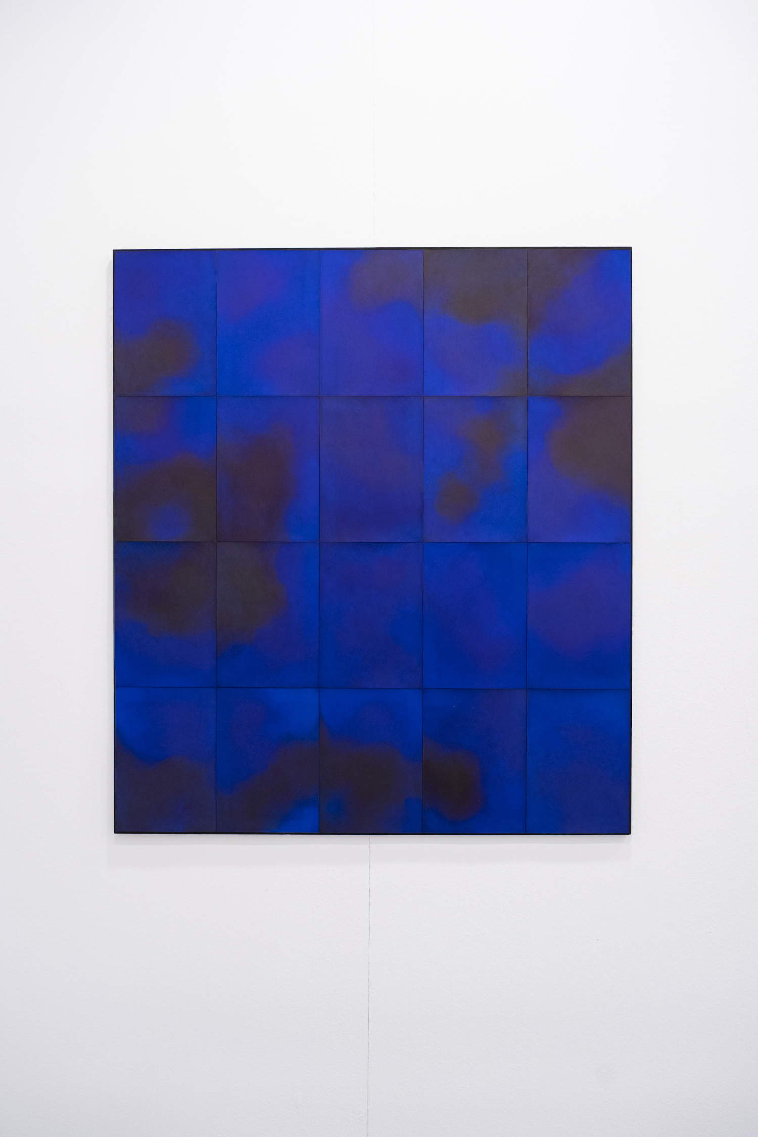 Silvia Inselvini, Nocturnes No. 147 (2025; ballpoint pen on paper, 120 x 105 cm). Presented by Atipografia Gallery.