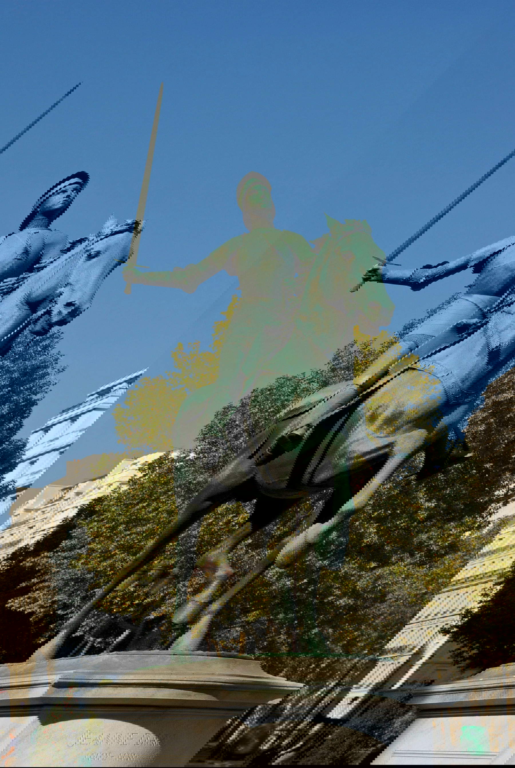 Die Reiterstatue der Jeanne d'Arc auf dem Sankt-Augustin-Platz. Foto: Wikimedia Commons - Jebulon