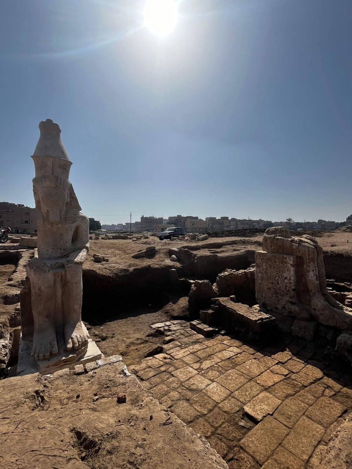 Die monumentale Statue des sitzenden Ramses II. Foto: &copy;Ministerium für Tourismus und Altertümer