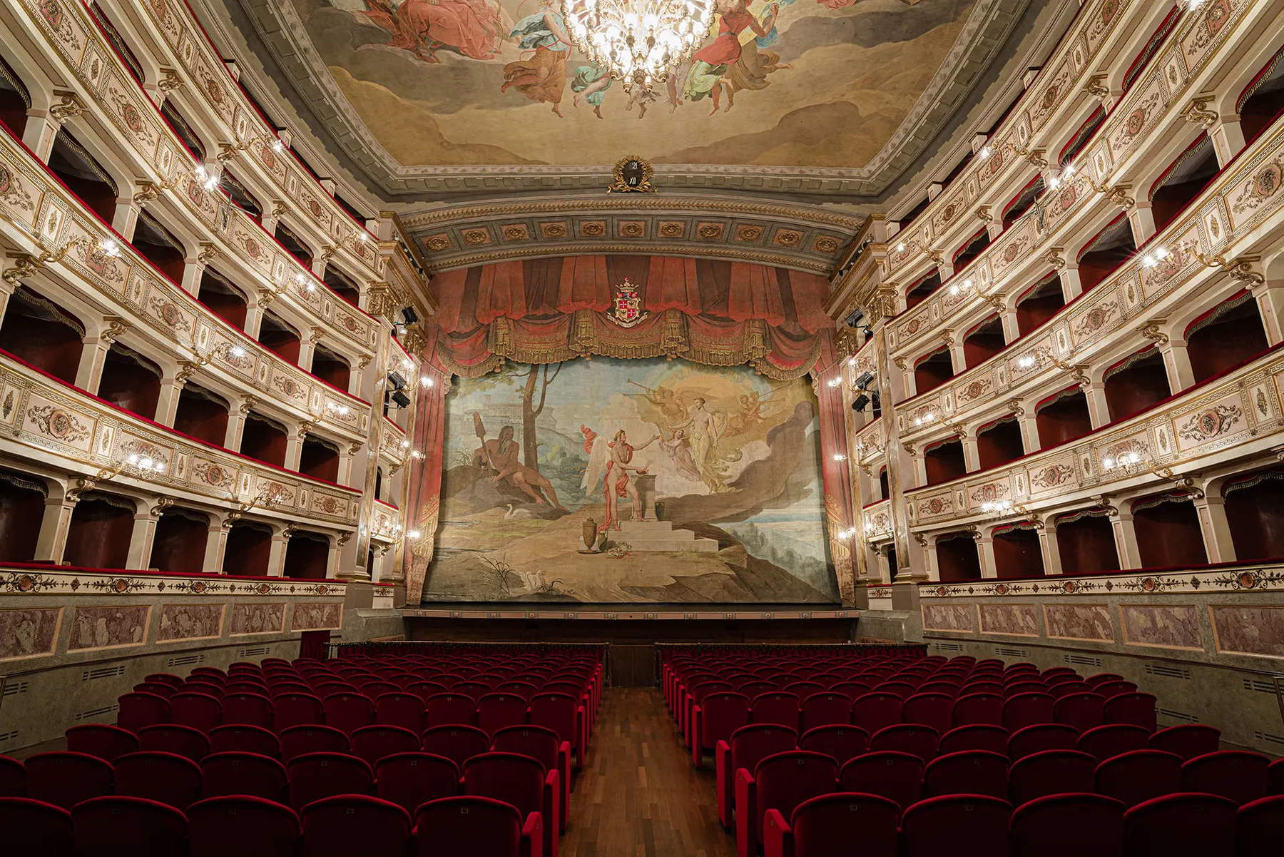 Teatro dell'Aquila, Fermo