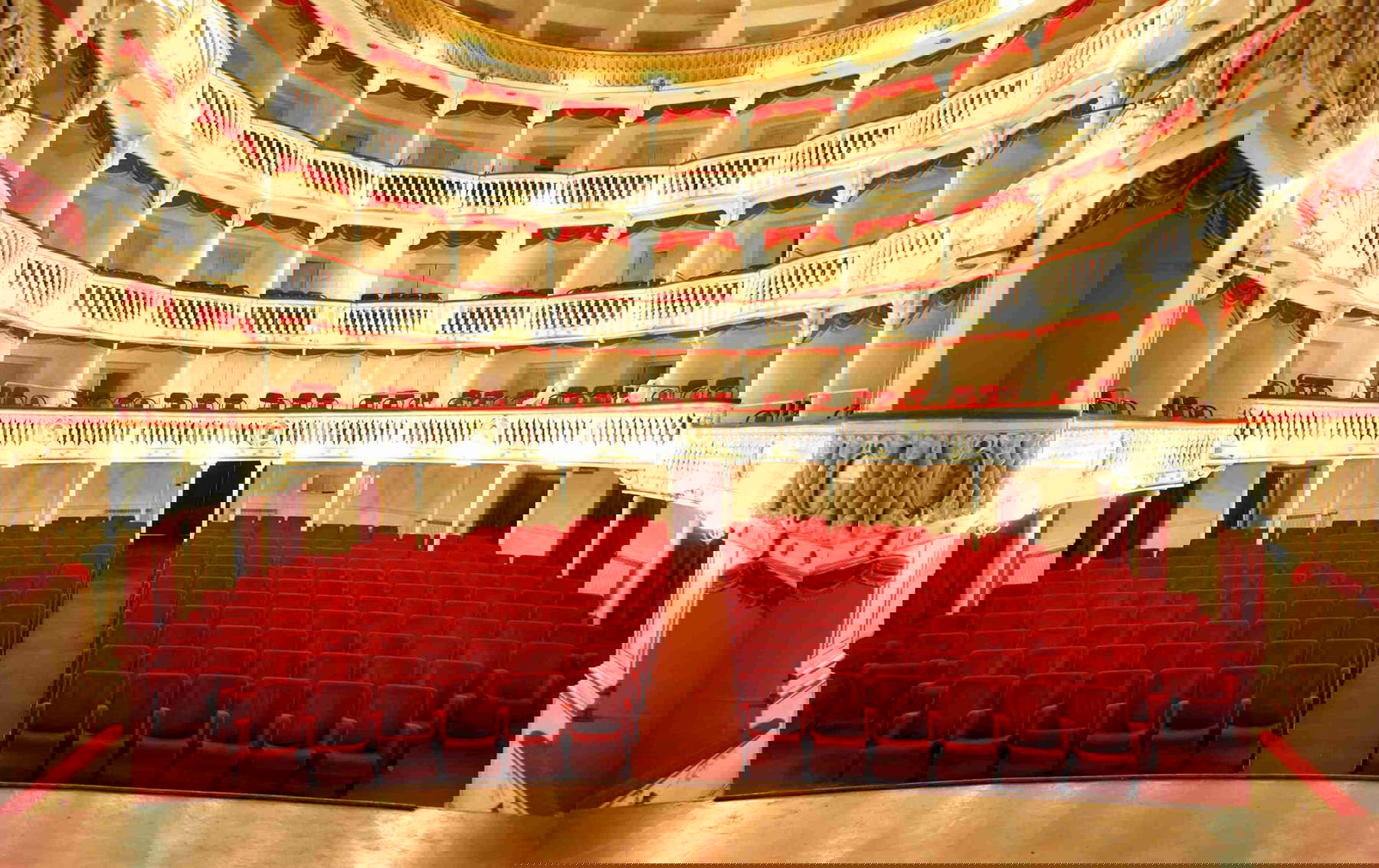 Interno del Teatro Sannazaro. Foto: Teatro Sannazaro